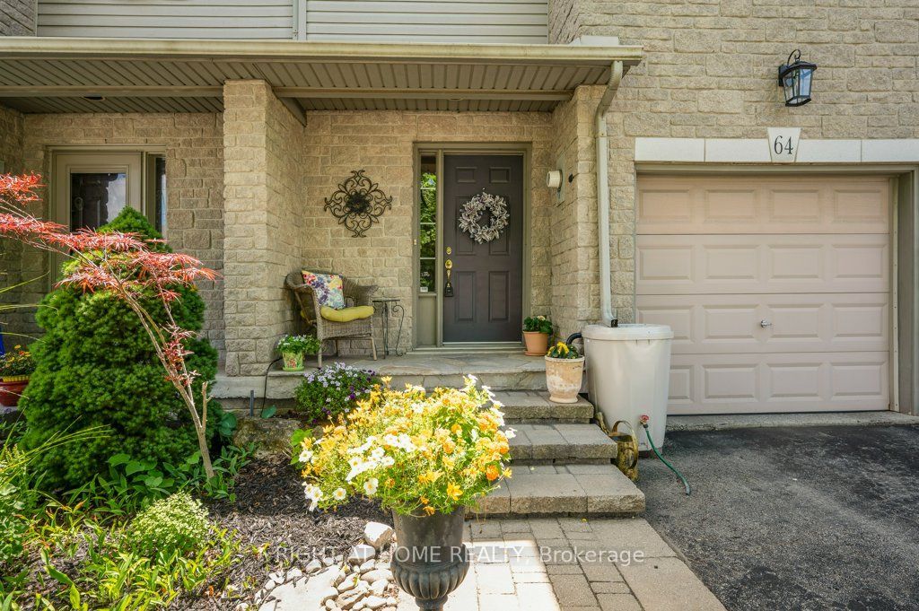 64 Foxborough Drive, Hamilton, ON L9G 4Y8 photo 3