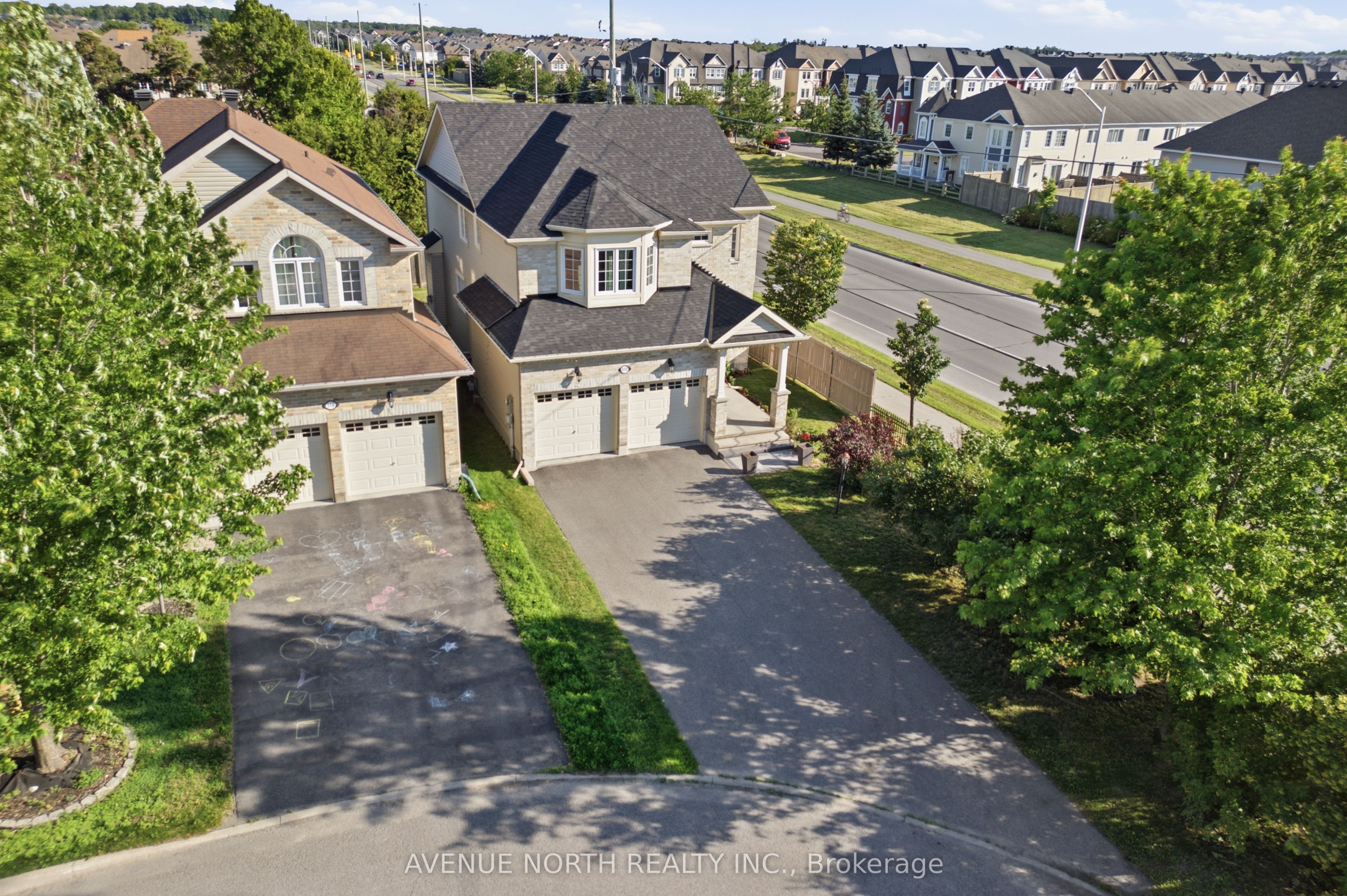 112 Sunita Crescent, Barrhaven, ON K2J 5S5 photo 5