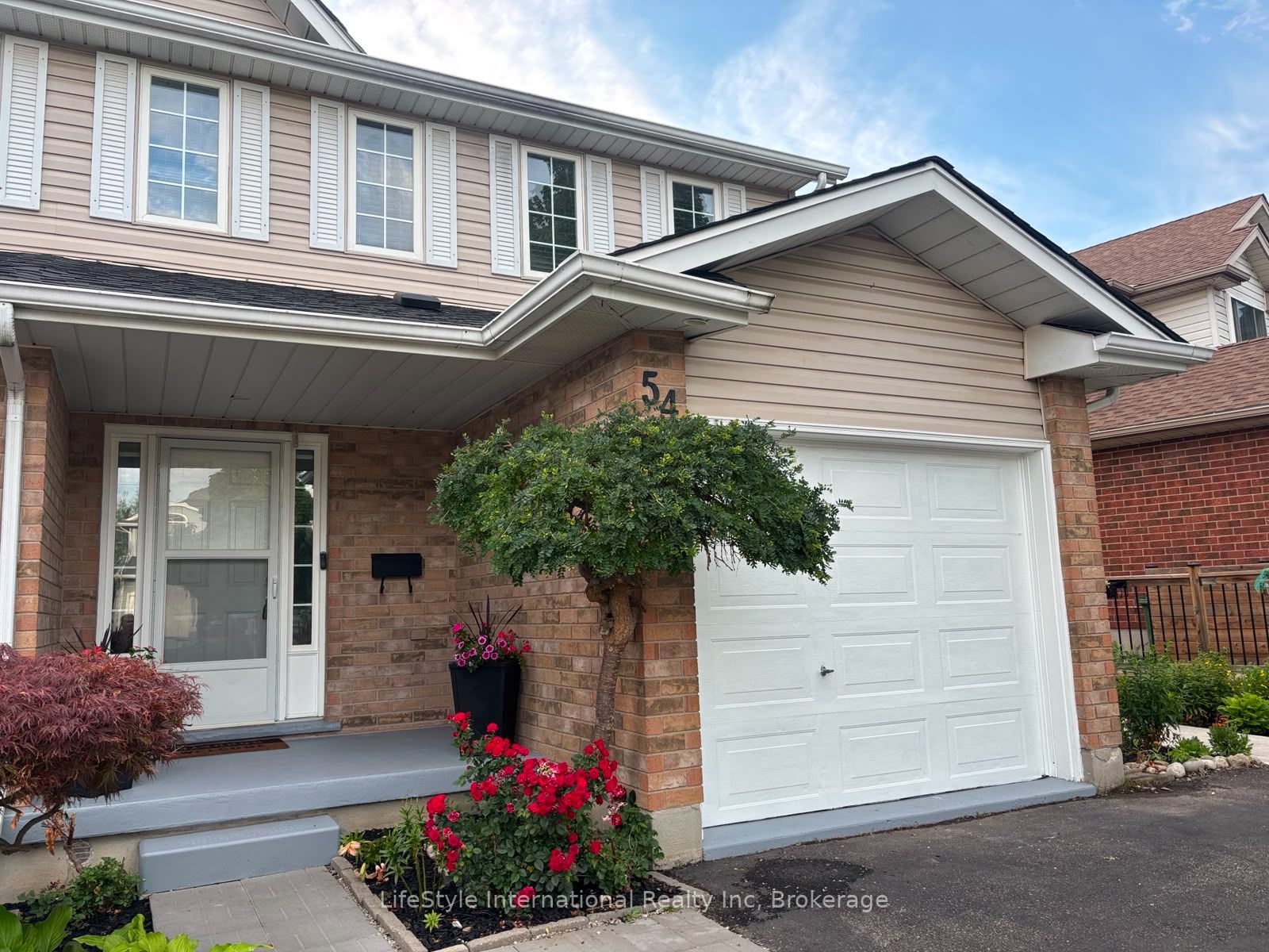 54 Chesterton Lane, Guelph, ON N1E 6S8 photo 4
