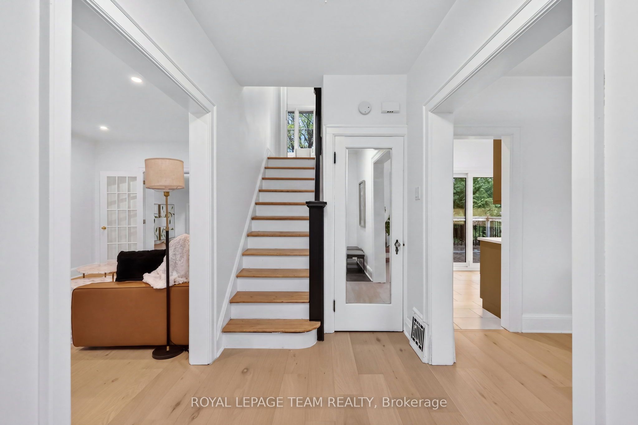 131 Acacia Avenue, New Edinburgh - Lindenlea, ON K1M 0R2 photo 3