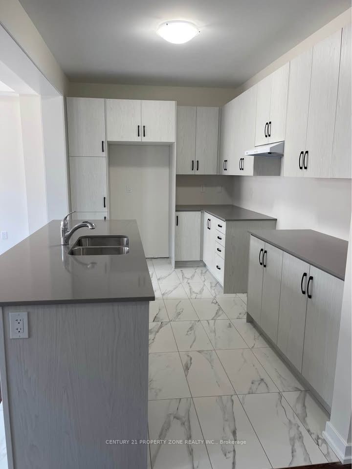 15 Stanley Leitch Drive, Erin, ON N0B 1T0 photo 3