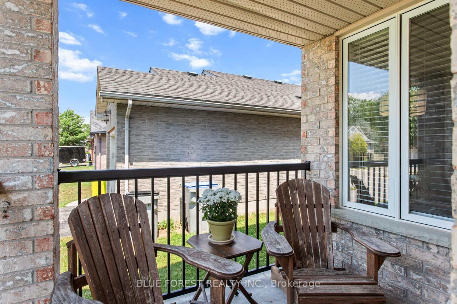 51 Hickory Boulevard W, Strathroy-Caradoc, ON N7G 4E9 photo 2
