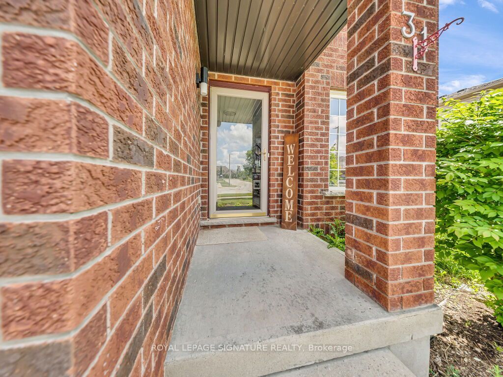 31 Ingram Drive, Guelph, ON N1E 0B1 photo 2