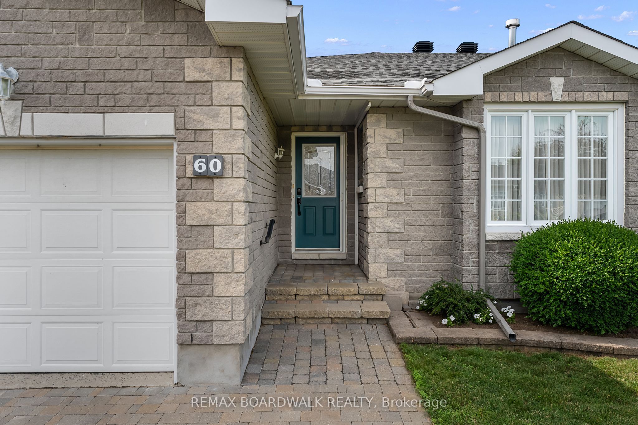 60 Dr Gordon Crescent, North Grenville, ON K0G 1J0 photo 4