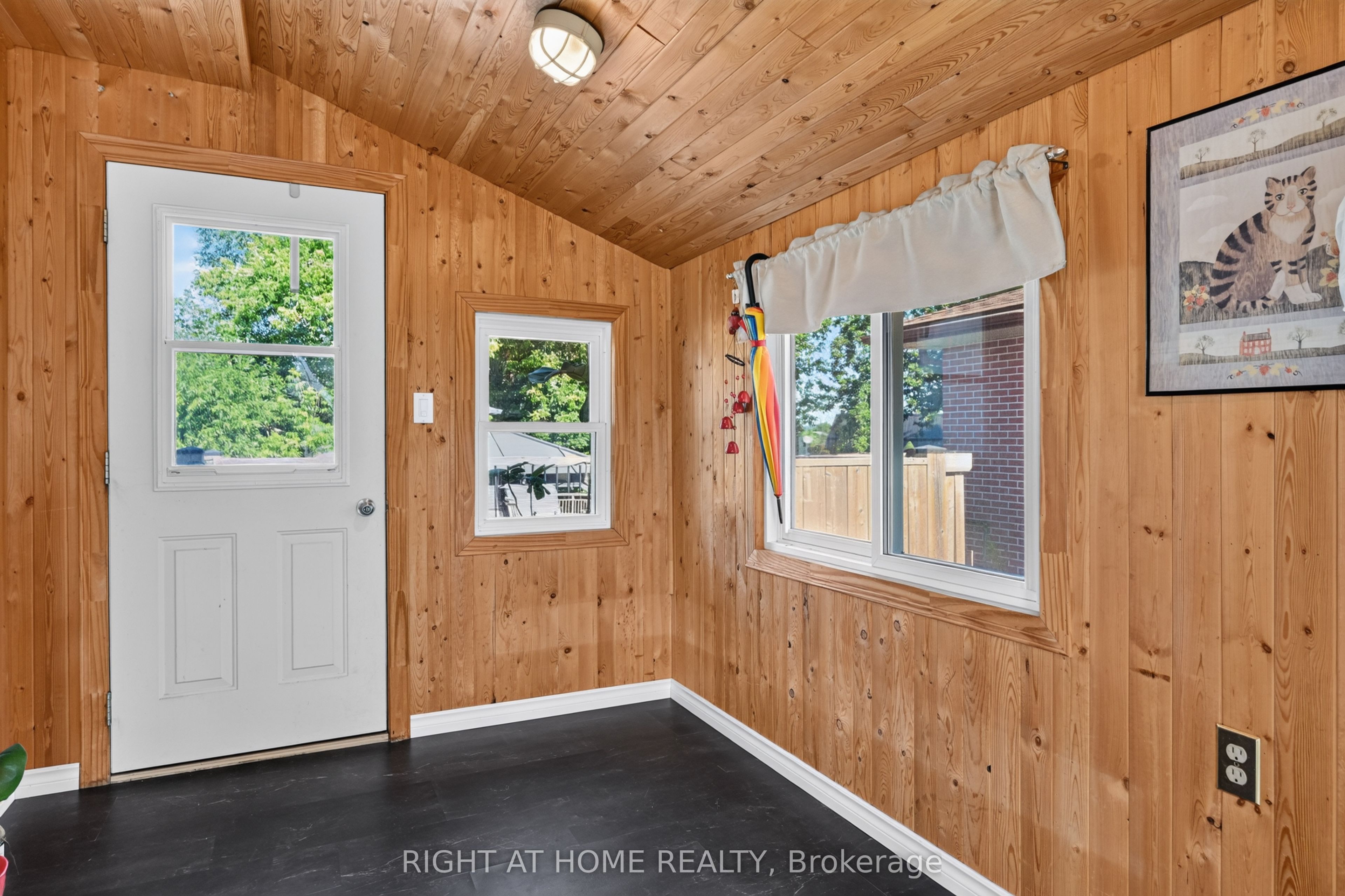 541 River Road S, Peterborough, ON K9J 1E6 photo 3