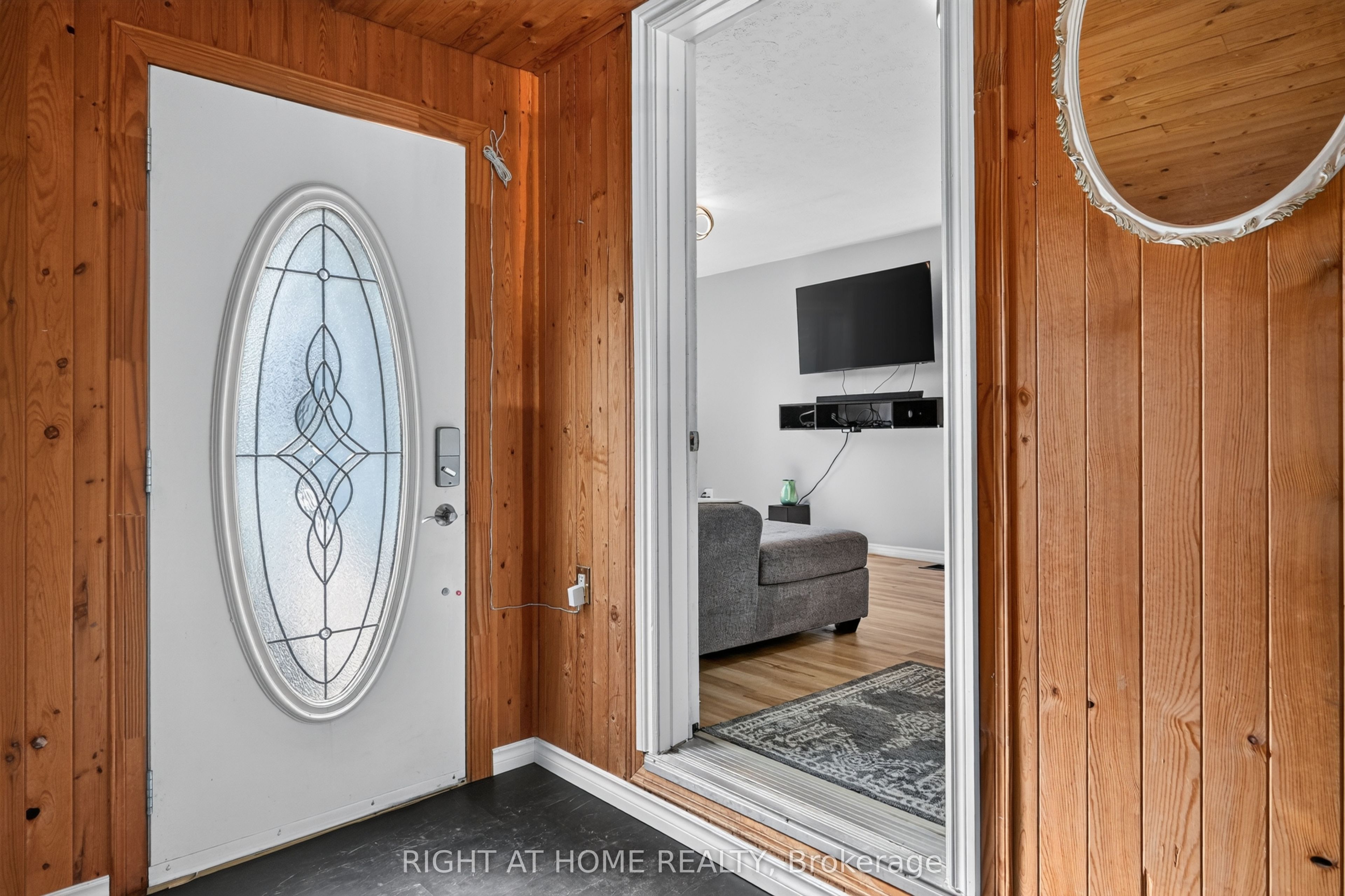 541 River Road S, Peterborough, ON K9J 1E6 photo 4