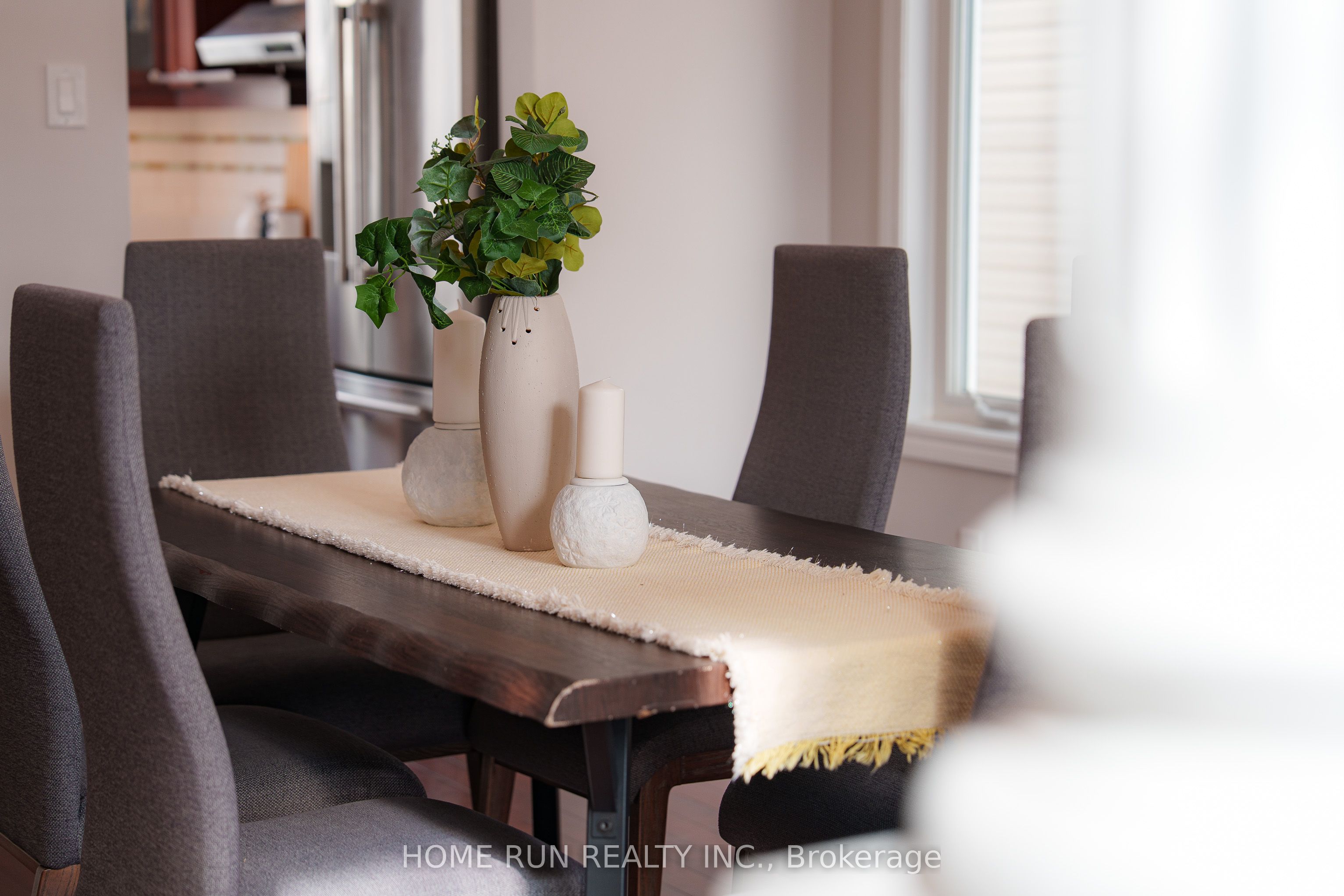 531 Bretby Crescent, Barrhaven, ON K2J 5P9 photo 4