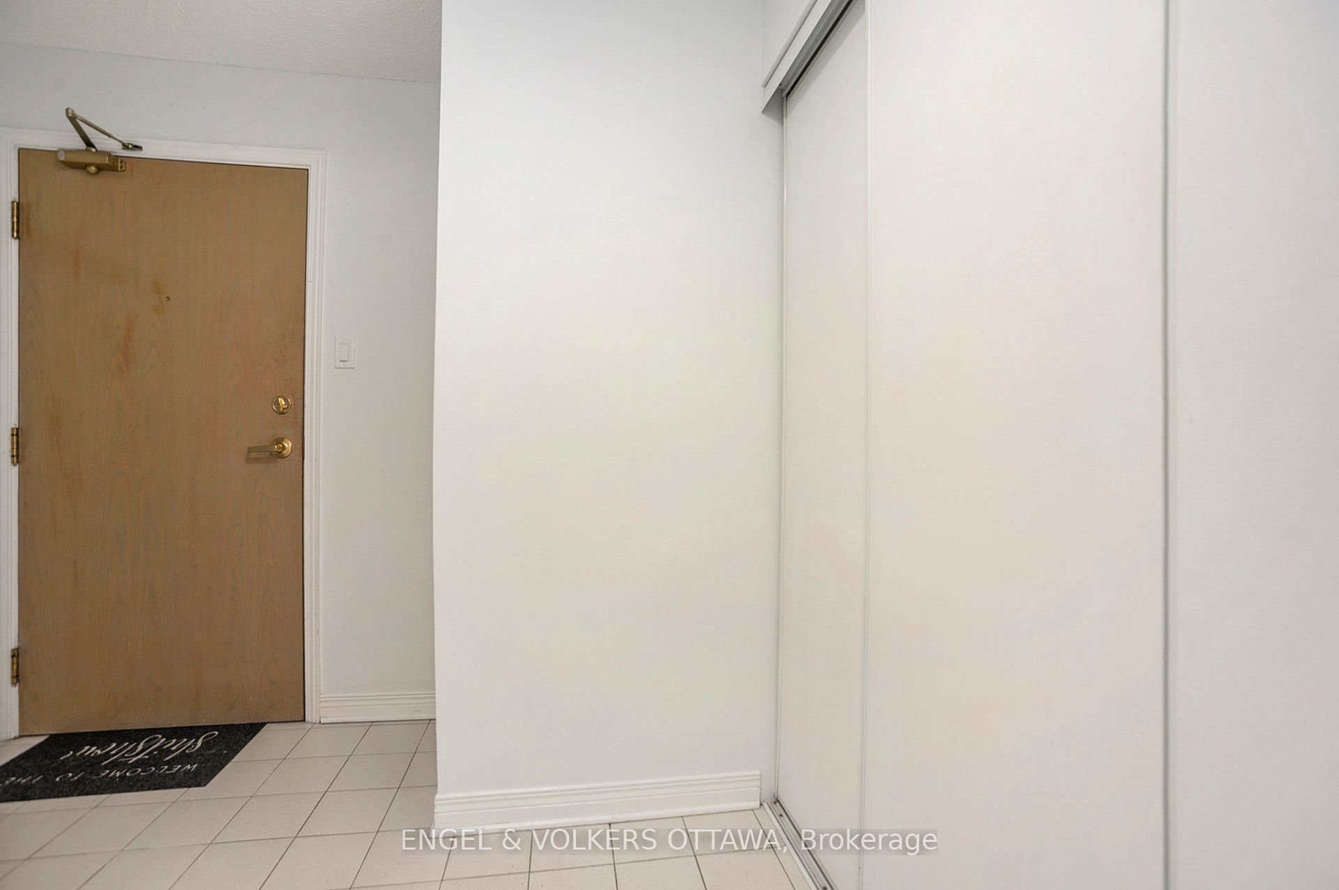 550 Cambridge Street S 507, Dows Lake - Civic Hospital and Area, ON K1S 5N3 photo 3