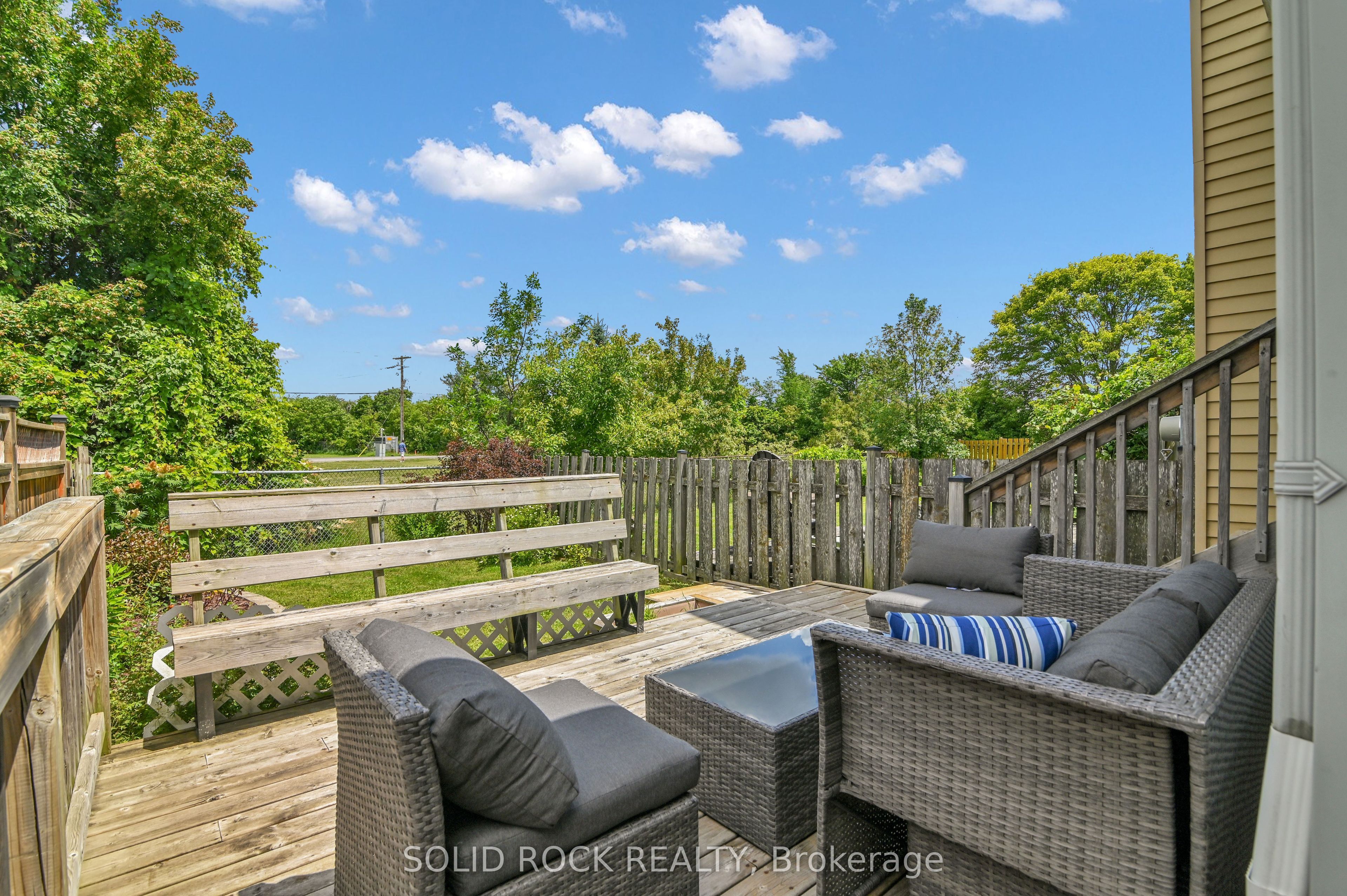 74 Pickwick Drive, Barrhaven, ON K2J 3E1 photo 2