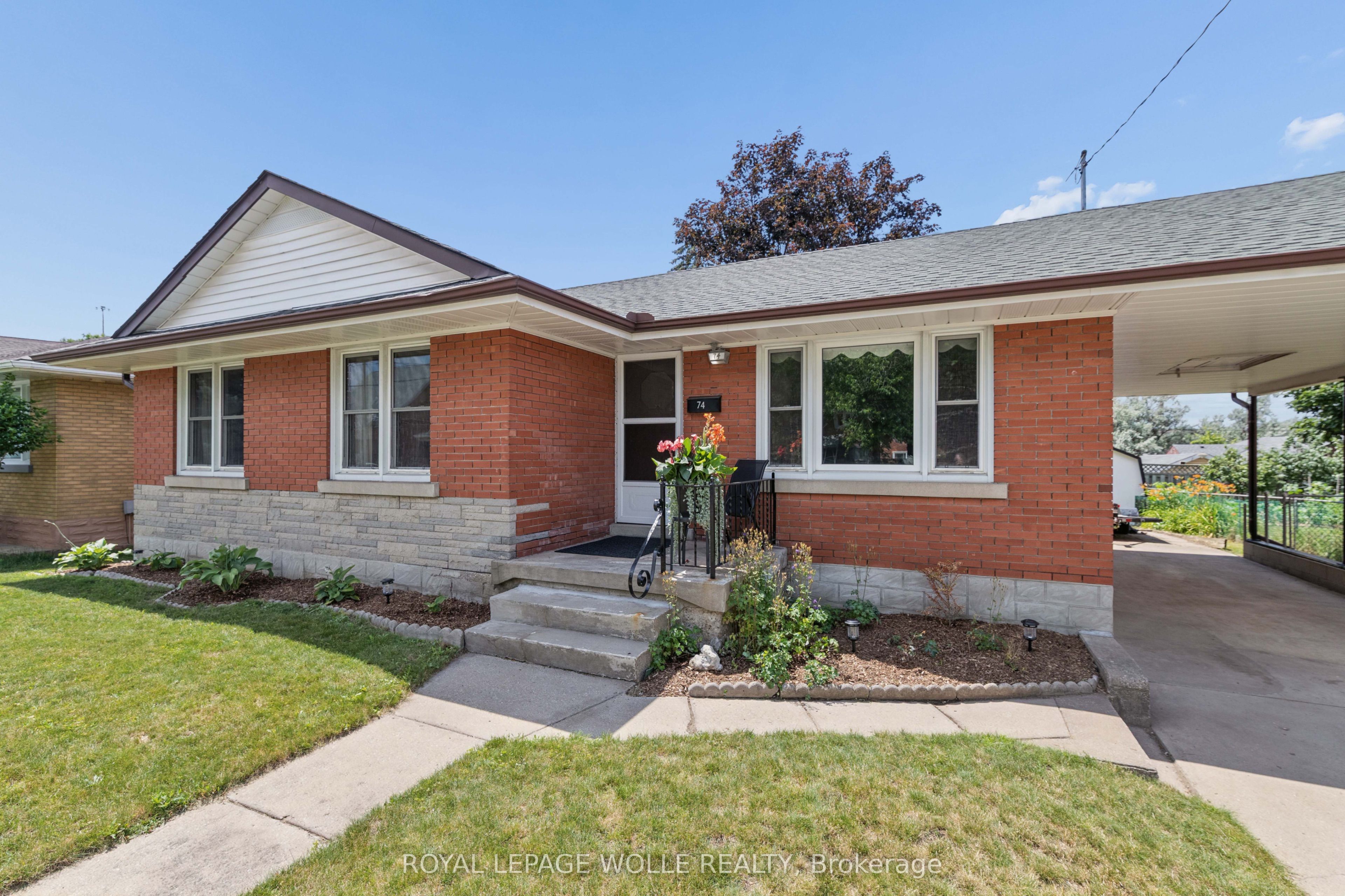 74 Ross Avenue, Kitchener, ON N2A 1V3 photo 2