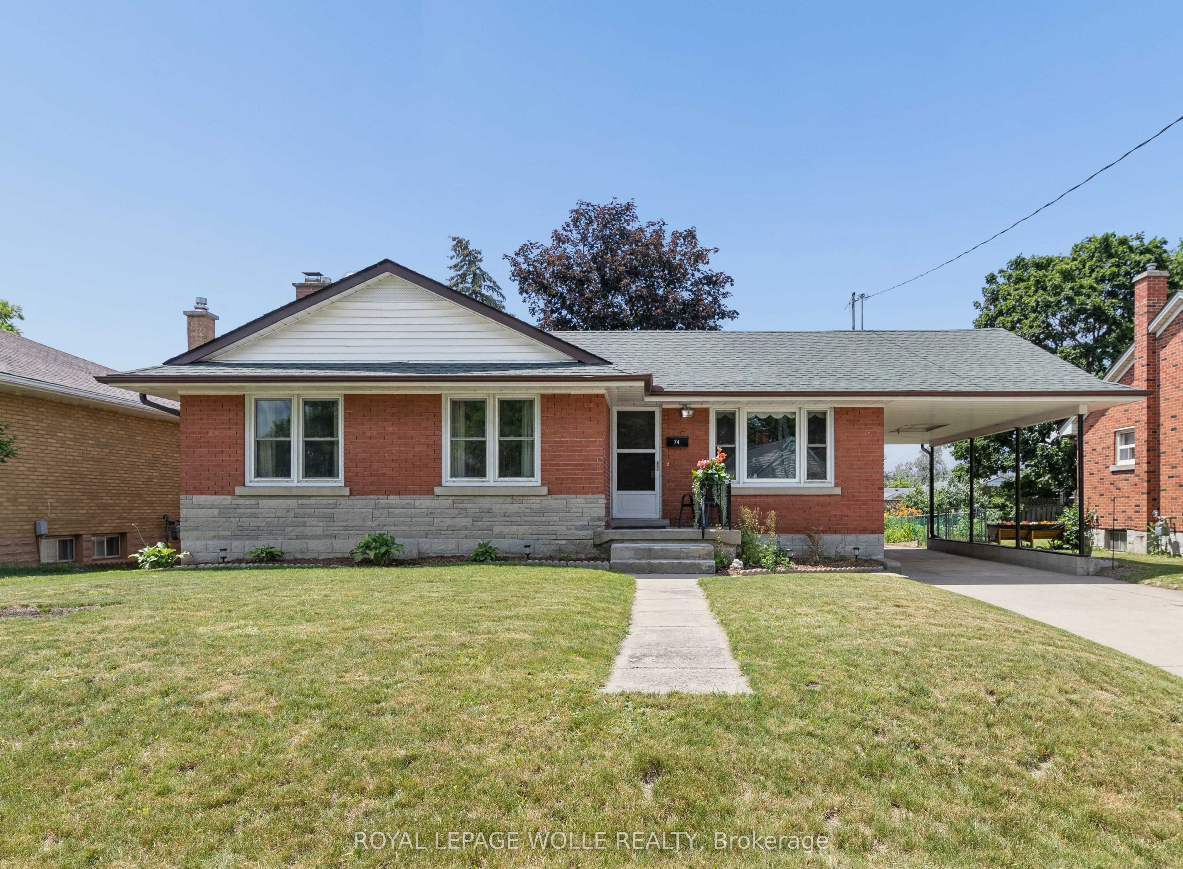 74 Ross Avenue, Kitchener, ON N2A 1V3 photo 3