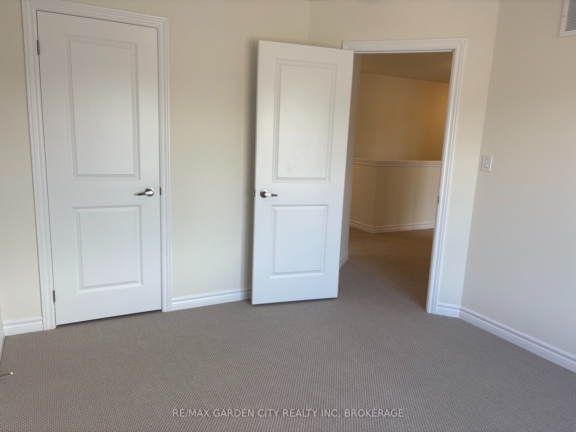 31 Postill Street, Brant, ON N3L 0R4 photo 2