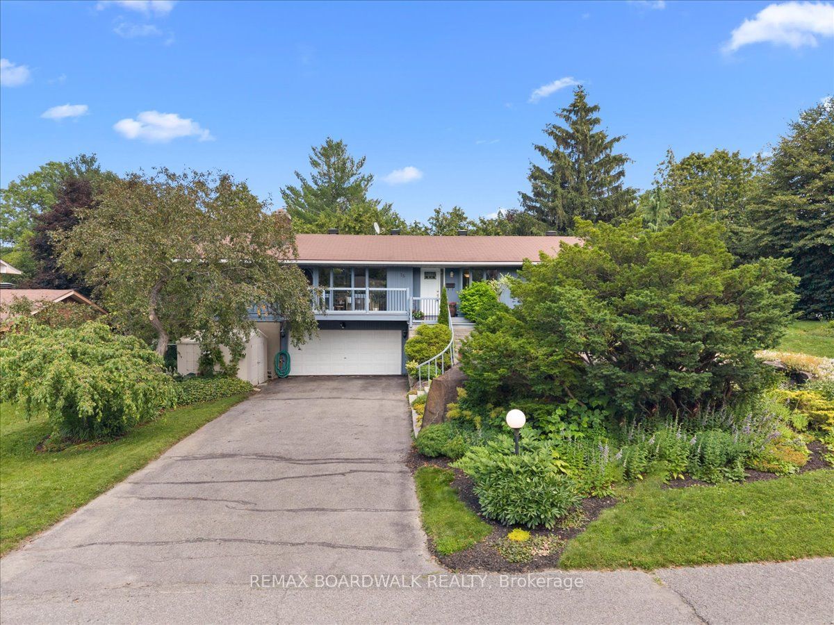 15 Selwyn Crescent, Kanata, ON K2K 1N9 photo 3