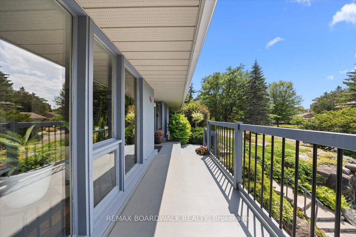 15 Selwyn Crescent, Kanata, ON K2K 1N9 photo 5