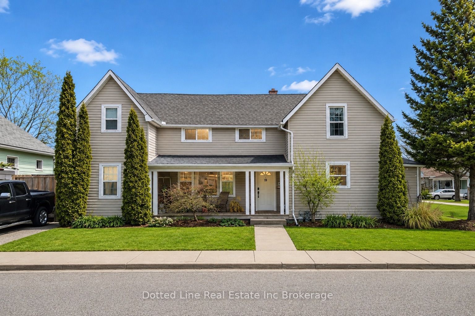 19 Wolf Street, Tillsonburg, ON N4G 1S2