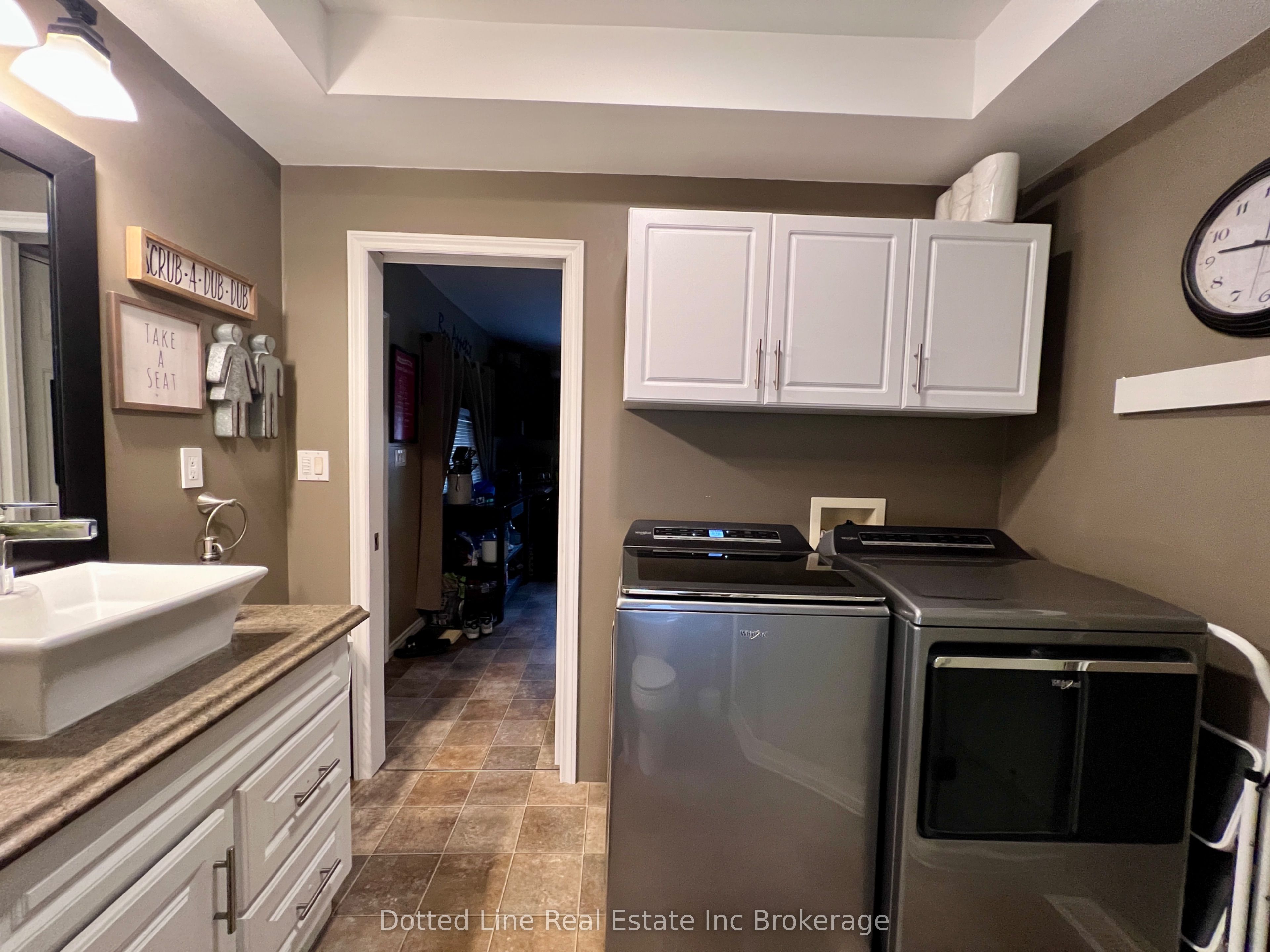 19 Wolf Street, Tillsonburg, ON N4G 1S2 photo 3