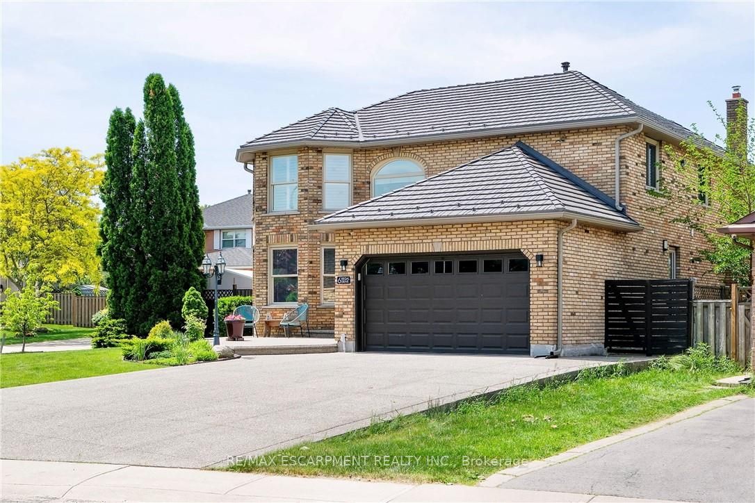 6 Regal Drive, Hamilton, ON L8W 2P4 photo 2