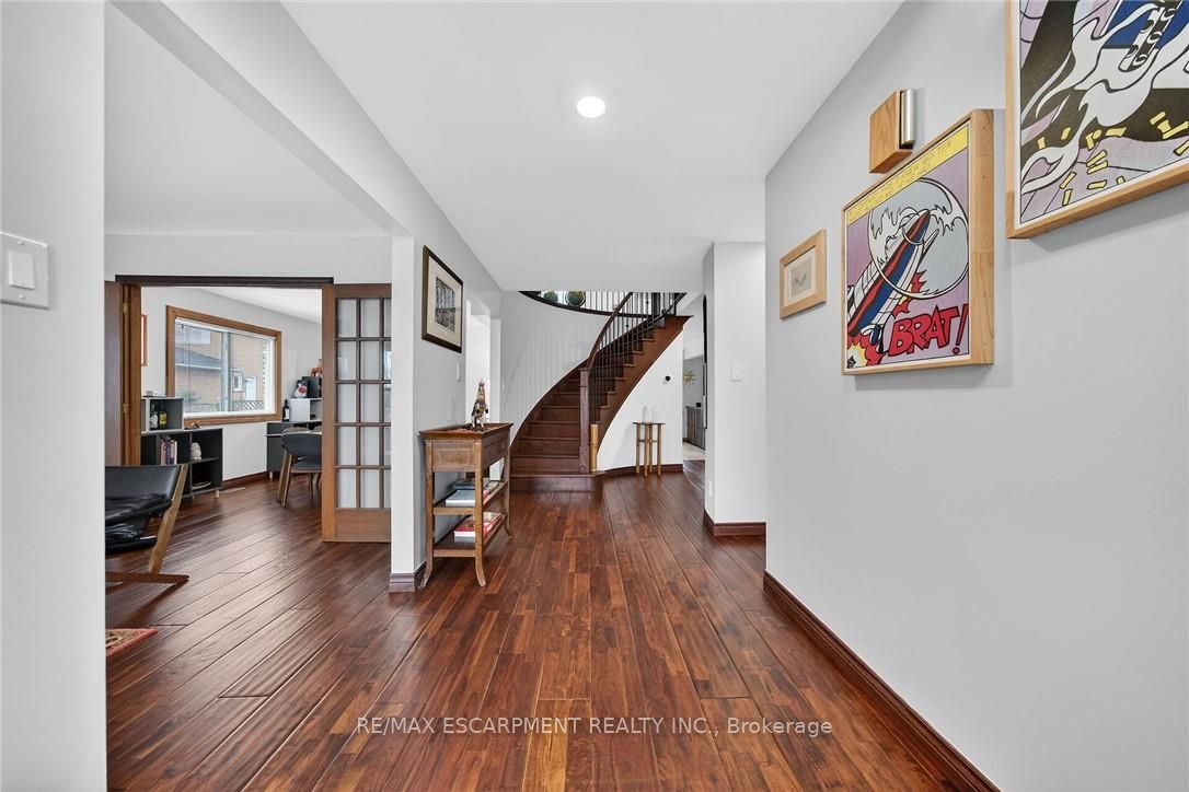 6 Regal Drive, Hamilton, ON L8W 2P4 photo 5