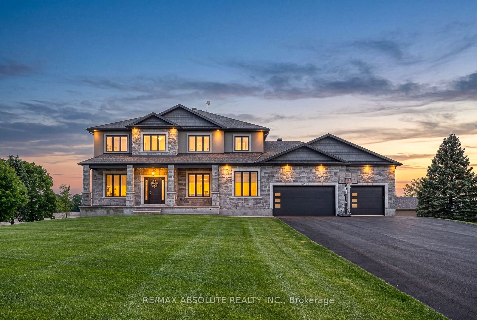 3194 Steeple Hill Crescent, Fallowfield Rd South of Ottawa, ON K1A 2Z0