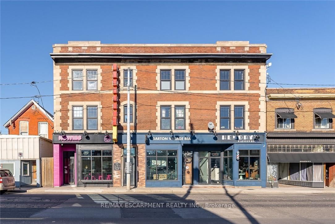 657 BARTON Street E 302, Hamilton, ON L8L 3A3