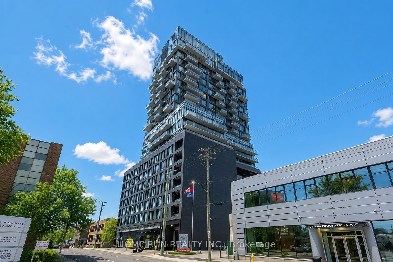 203 CATHERINE Street 1208, Ottawa Centre, ON K2P 1J5