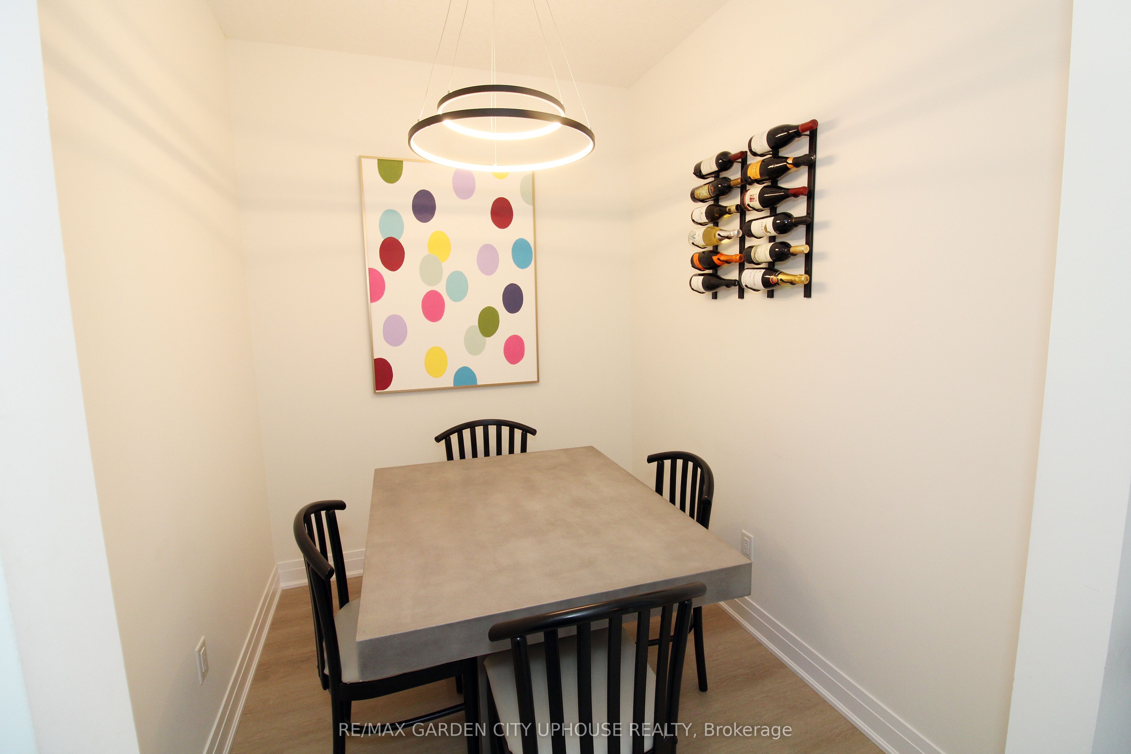 16 CONCORD Place 336, Grimsby, ON L3M 0J1 photo 4