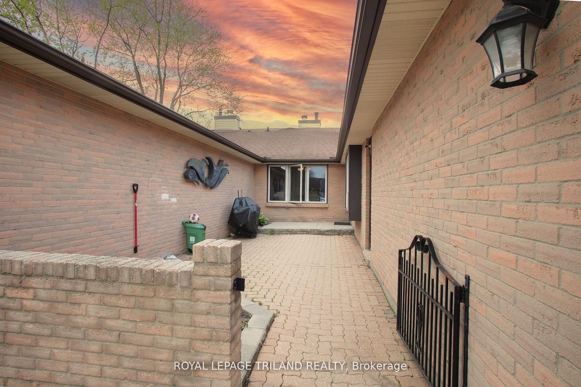 60 Fiddlers Green Road 36, London North, ON N6H 4S7 photo 2