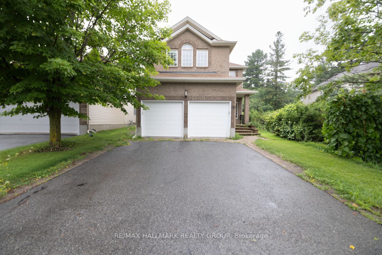 281 Goldridge Drive, Kanata, ON K2T 1H4