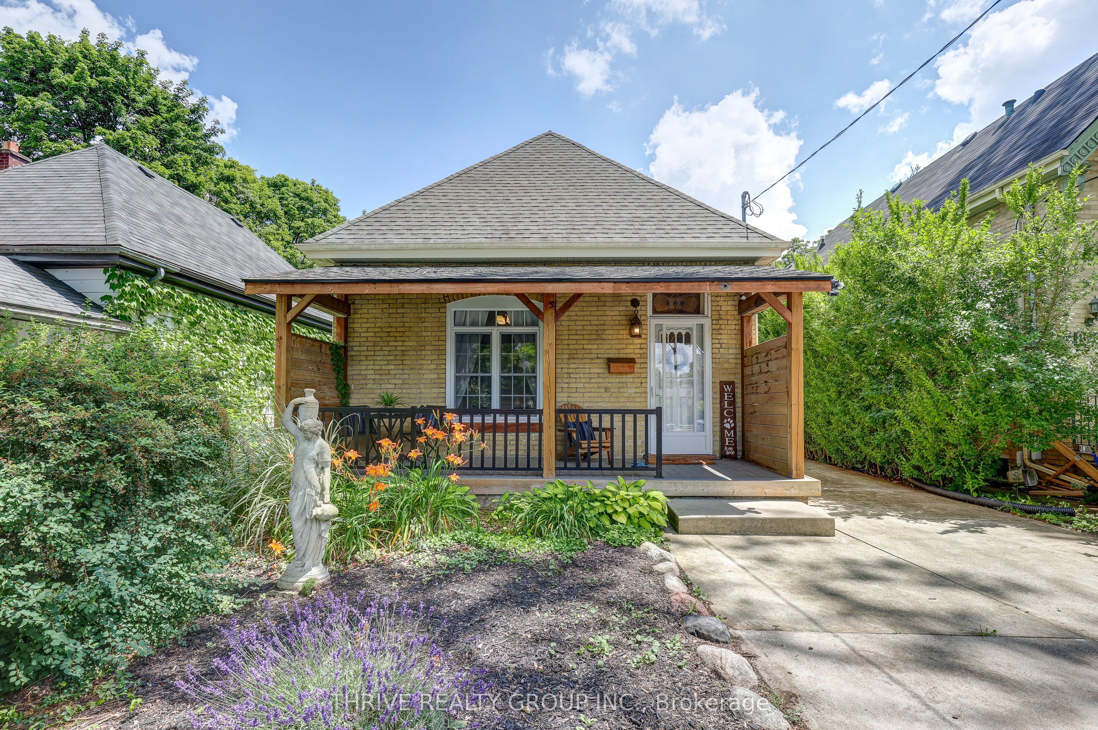 866 William Street, London East, ON N5Y 2S3