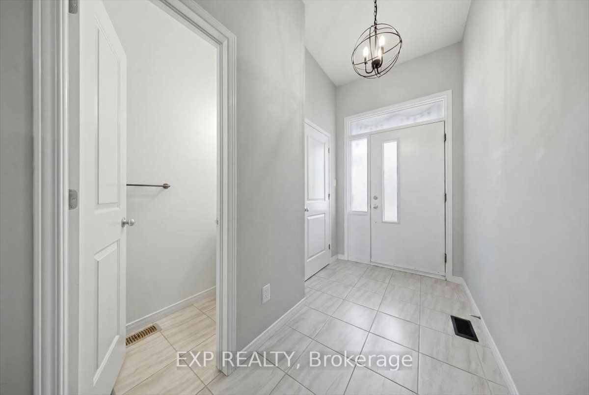 92 Riddell Street, Carleton Place, ON K7C 0J8 photo 2