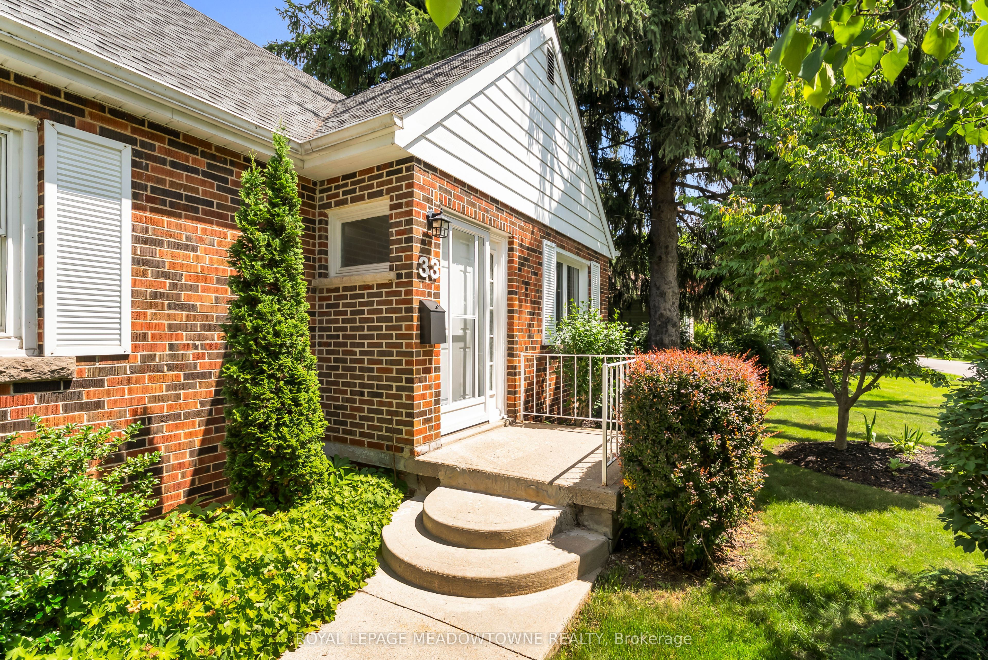 33 Parker Avenue, Hamilton, ON L9G 1A6 photo 5