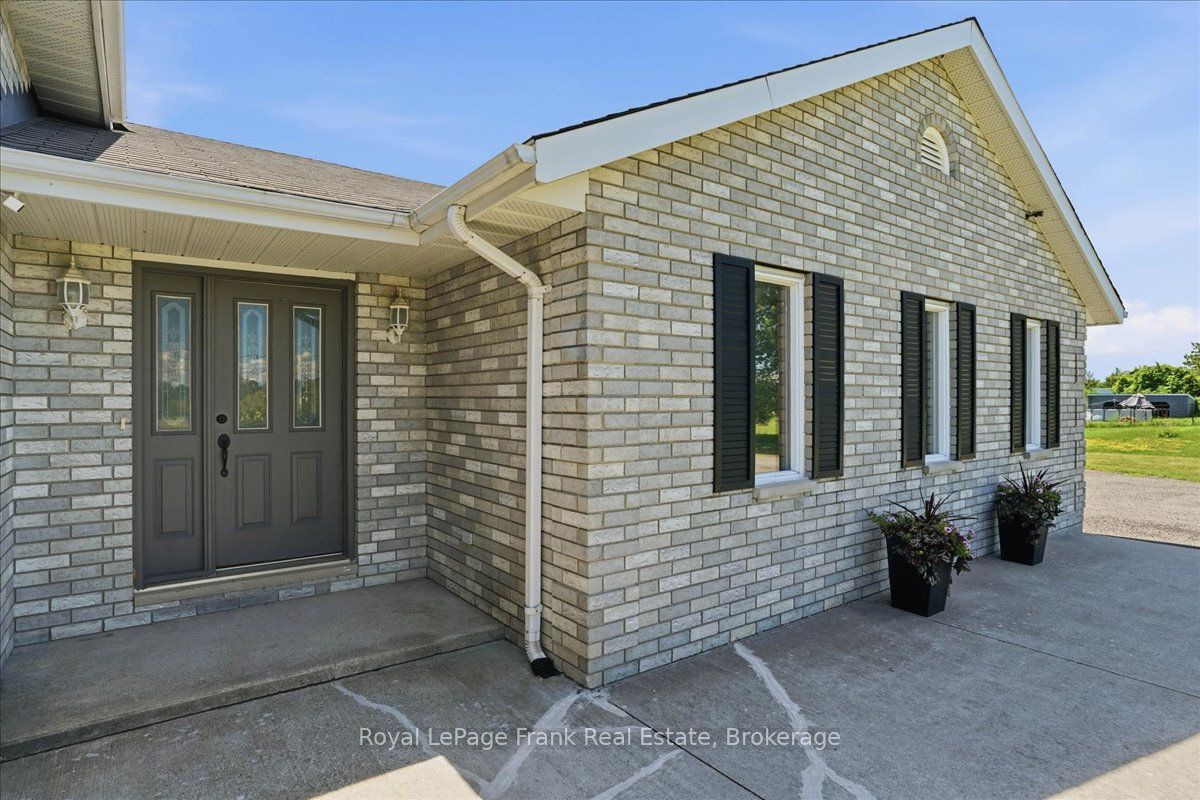 1400 Casey Road, Belleville, ON K8N 4Z6 photo 2