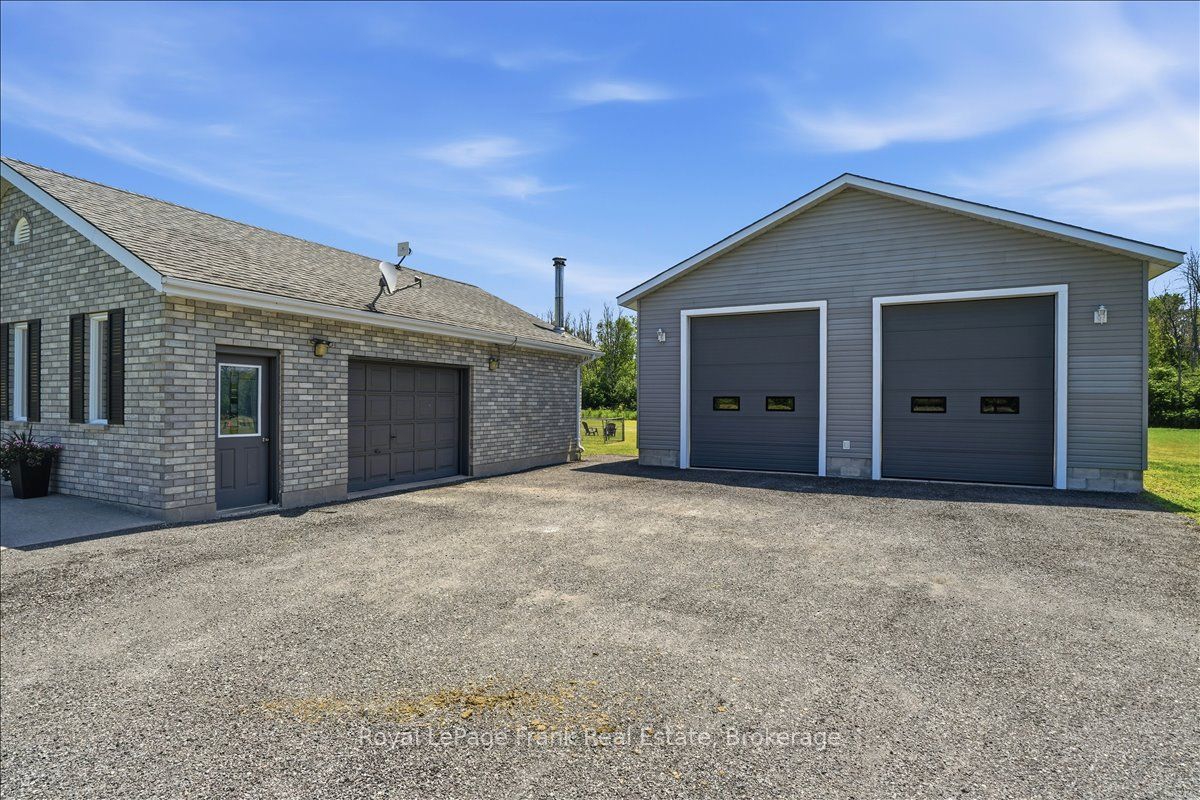 1400 Casey Road, Belleville, ON K8N 4Z6 photo 3