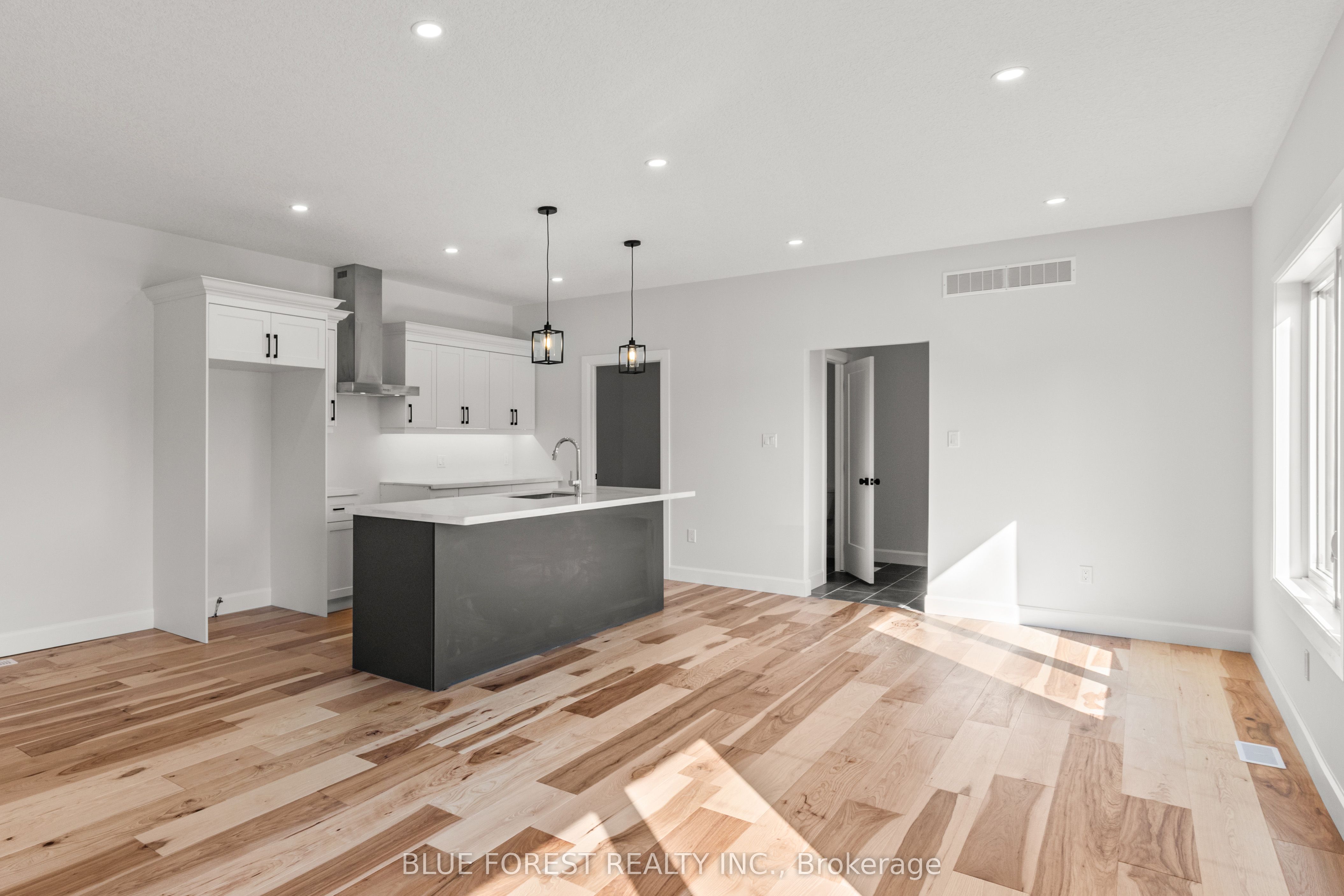 198 McRae Street, Southwest Middlesex, ON N0L 1M0 photo 5