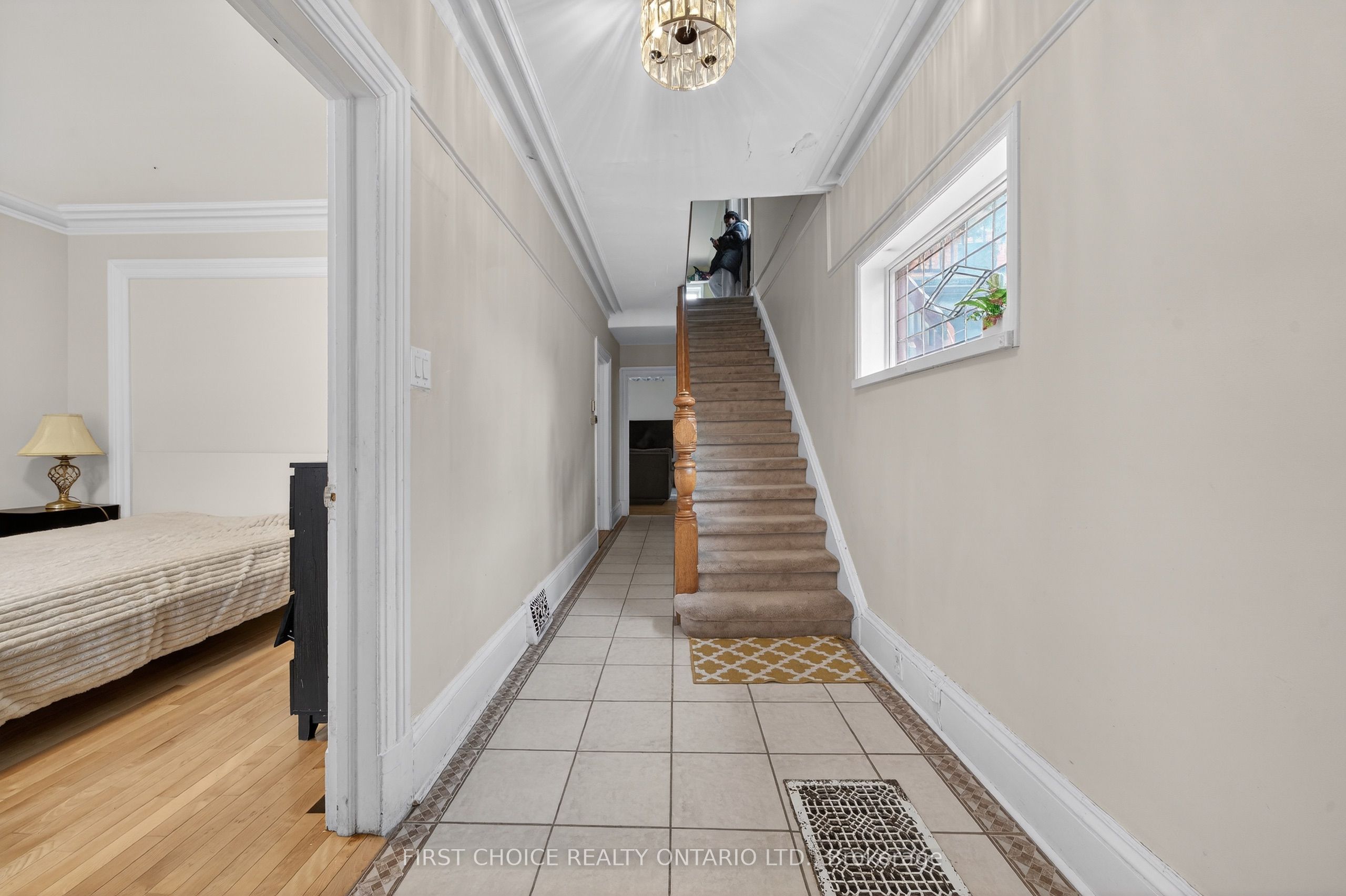 34 Gilmour Street, Ottawa Centre, ON K2P 0N3 photo 4
