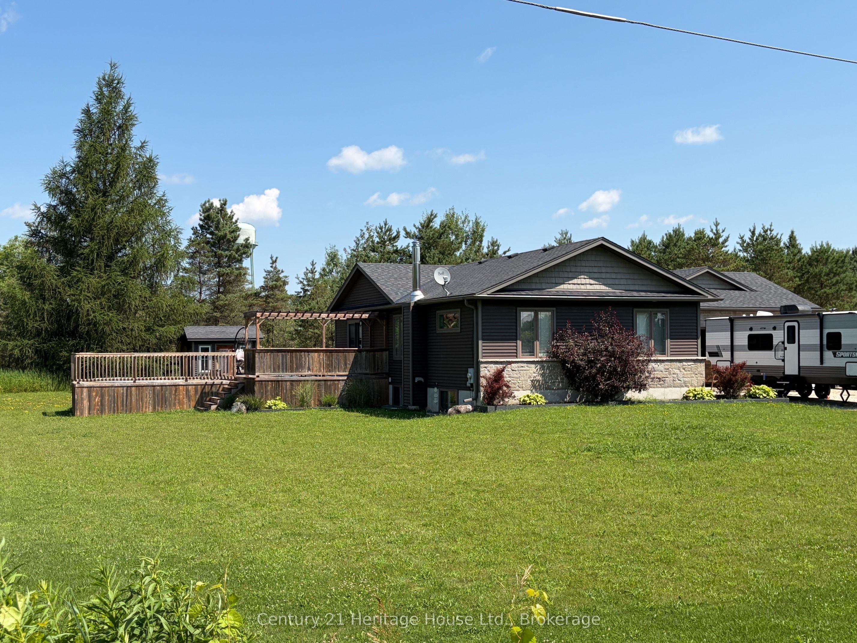 201 Hutton Hill Road, West Grey, ON N0G 1R0 photo 3