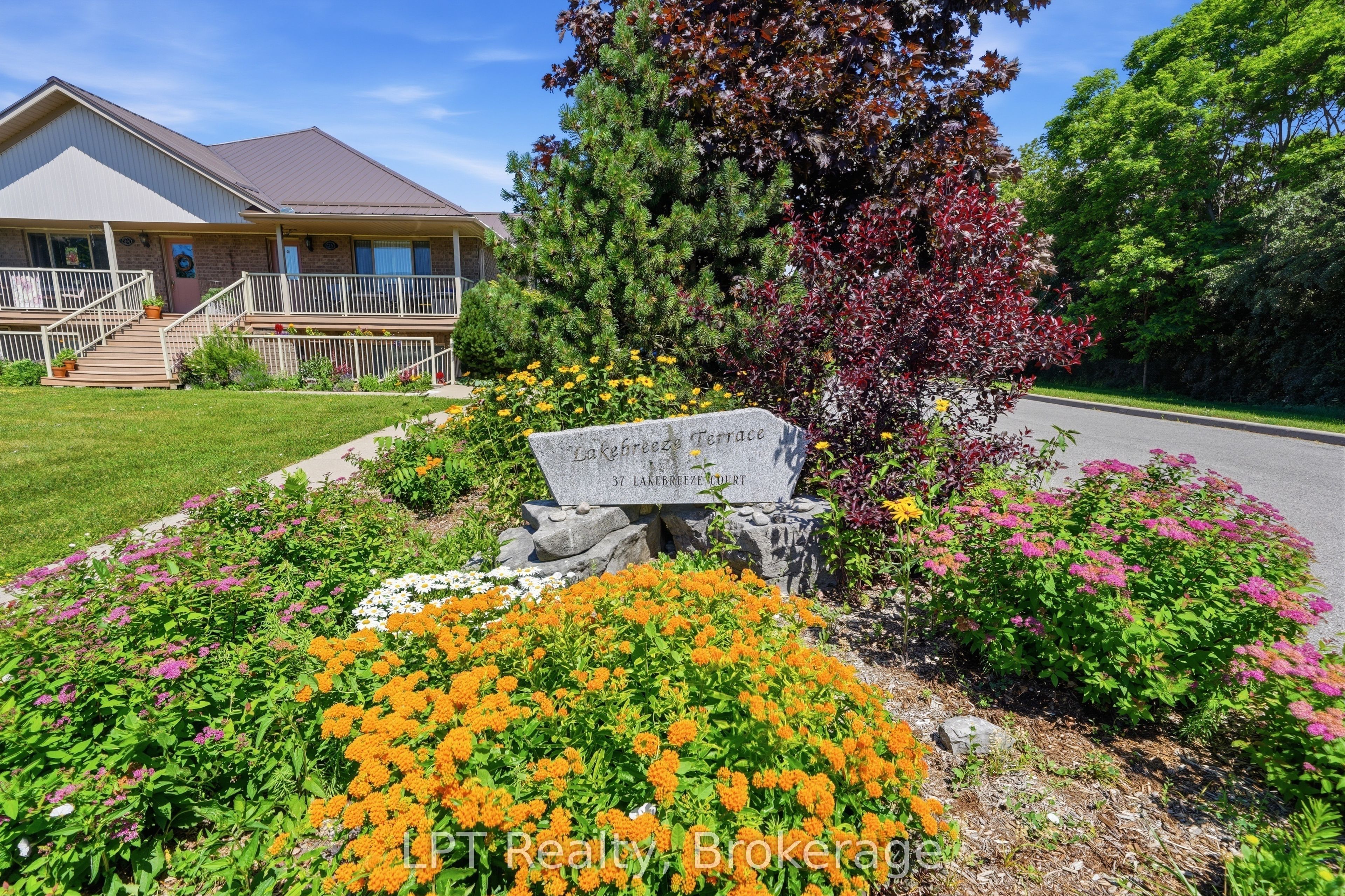 37 Lake Breeze Court 5A, Prince Edward County, ON K0K 3L0 photo 2