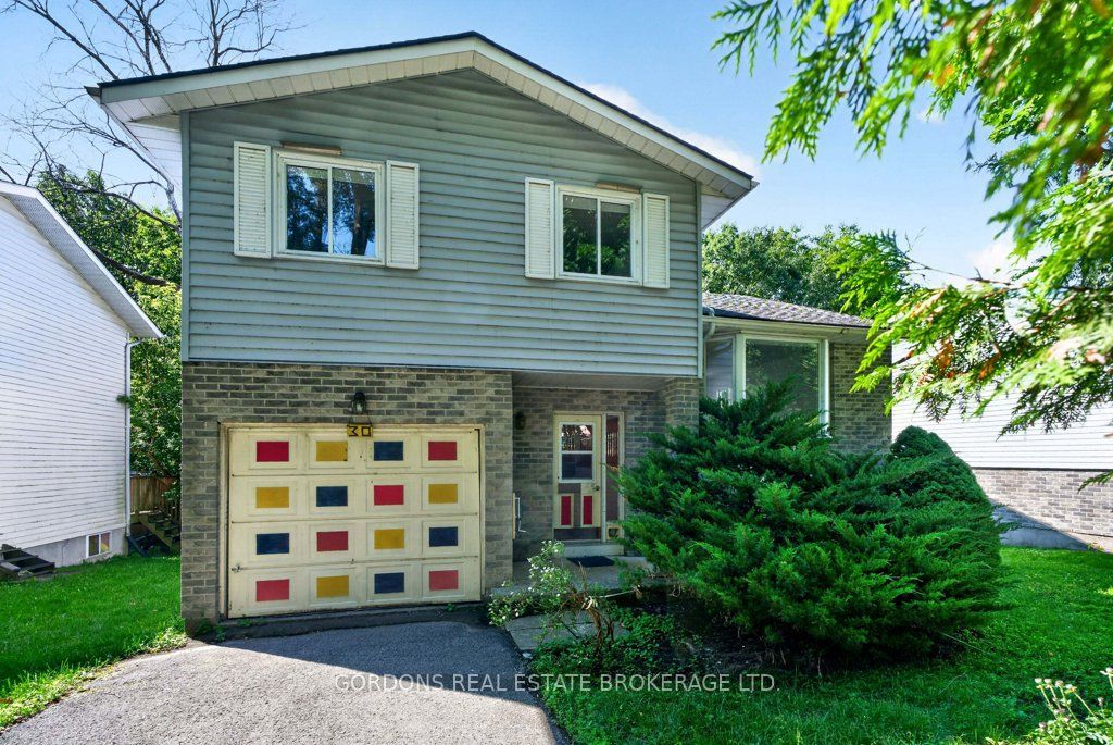 30 Limeridge Drive, Kingston, ON K7K 6M3 photo 2