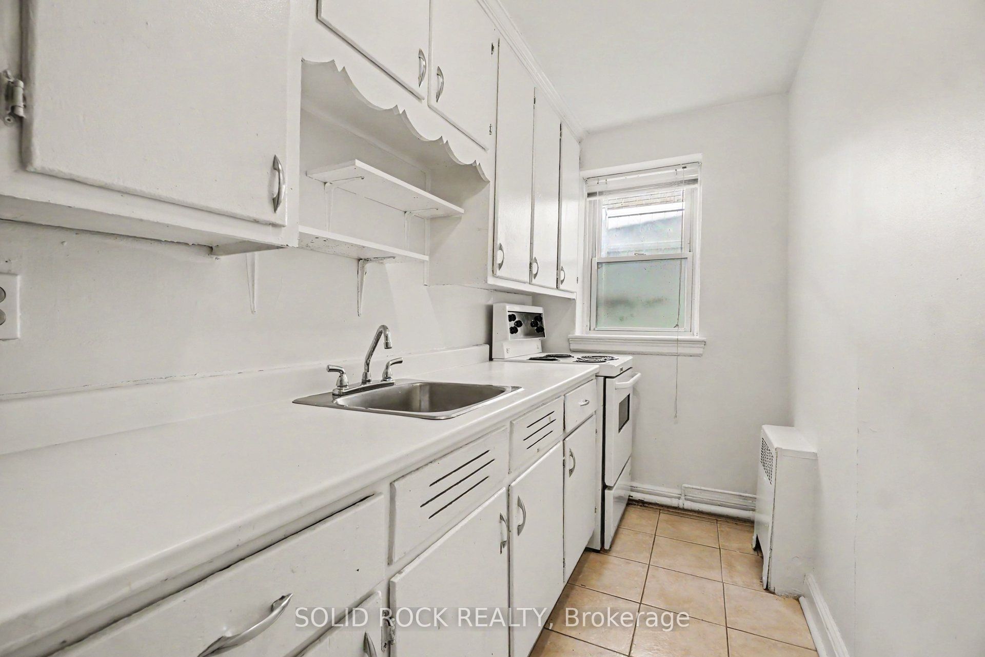 726 Edison Avenue 2, Carlingwood - Westboro and Area, ON K2A 1W1 photo 5