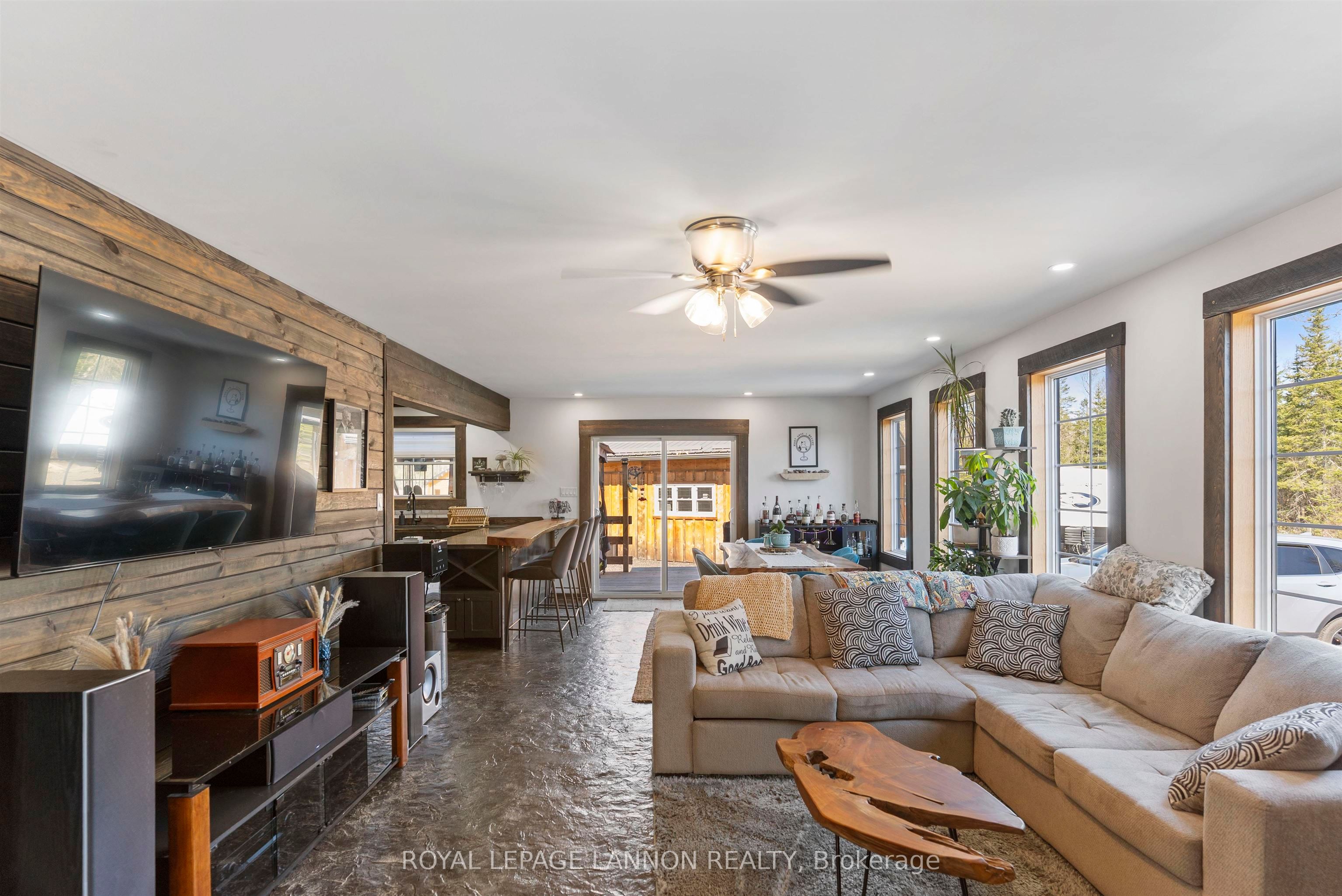 1035 Peterson Road, Thunder Bay Remote Area, ON P7G 0P1 photo 5