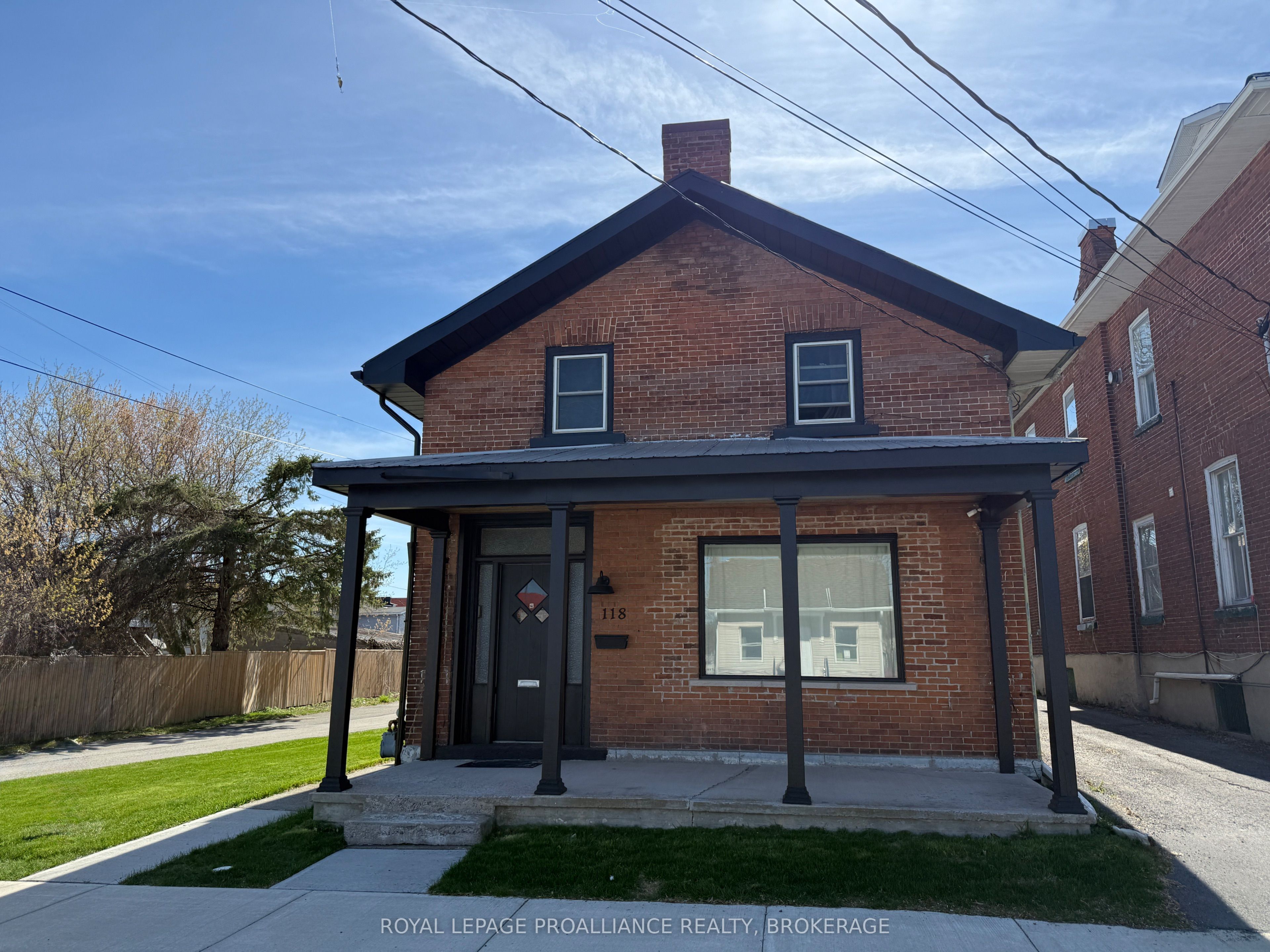 118 East Street E, Greater Napanee, ON K7R 1S6 photo 2