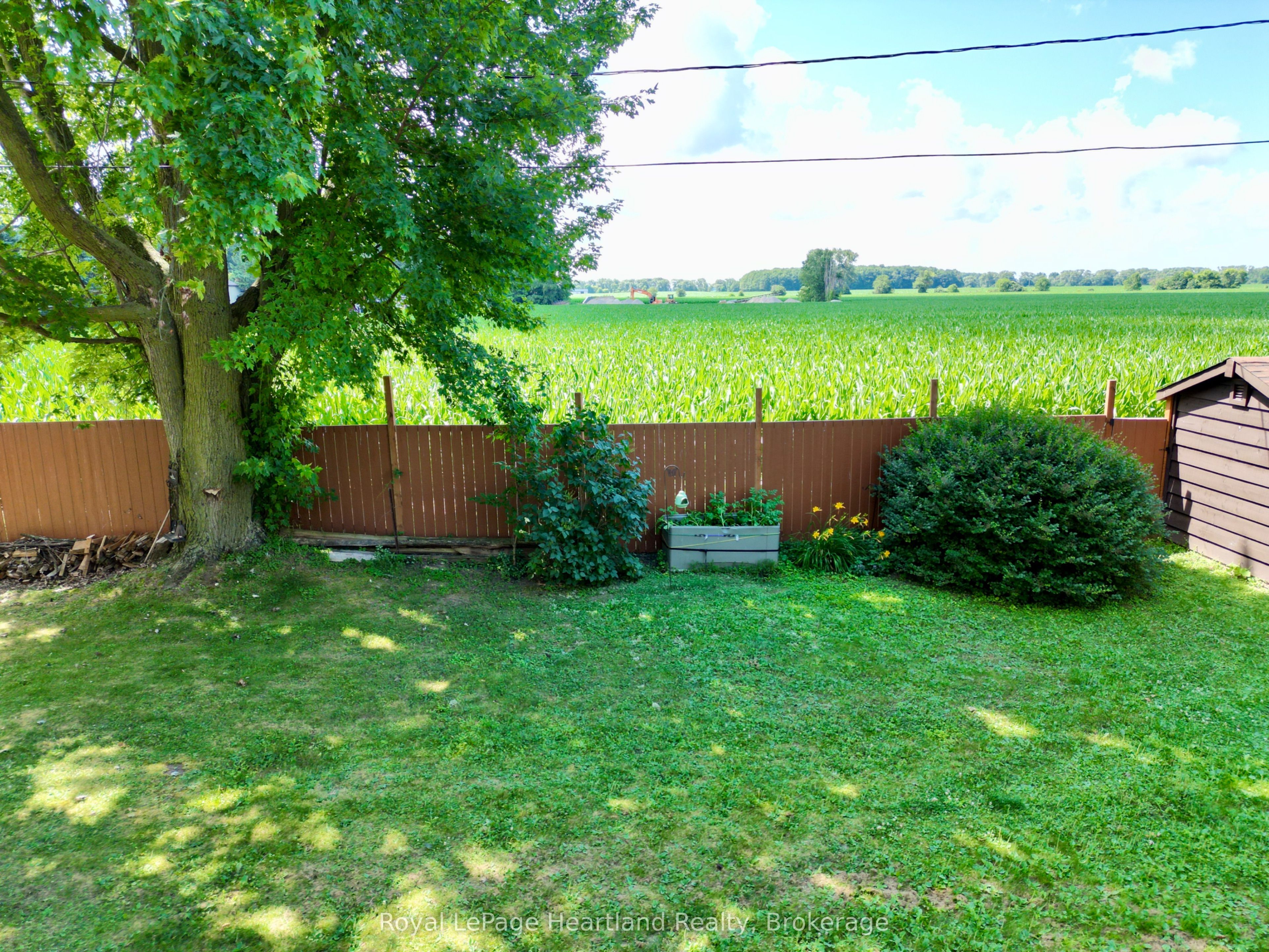 23 York Crescent, Bluewater, ON N0M 1X0 photo 4