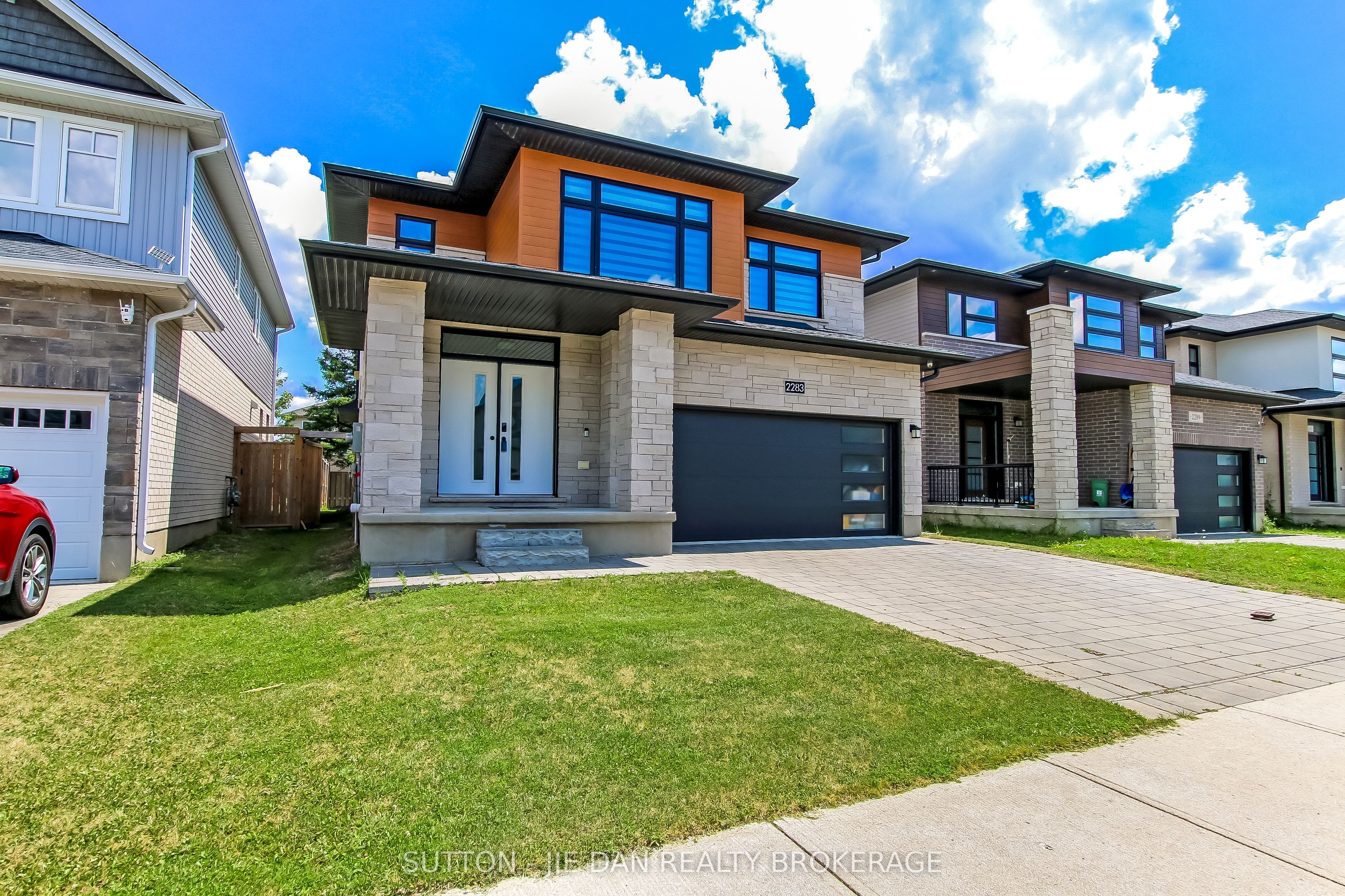 2283 Tokala Trail, London North, ON N6G 0V8