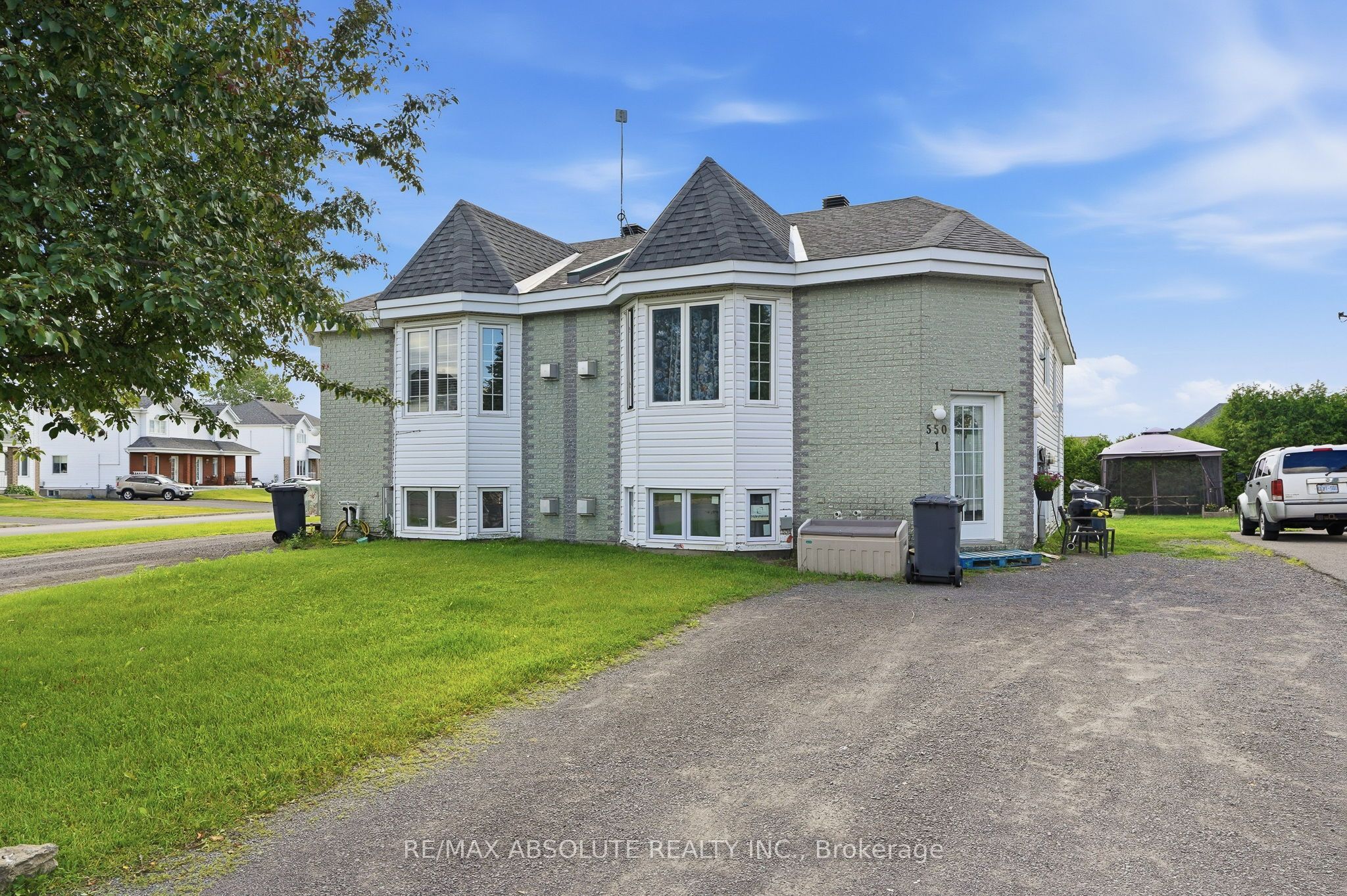 550-552 Mario Street, Hawkesbury, ON K6A 3V3