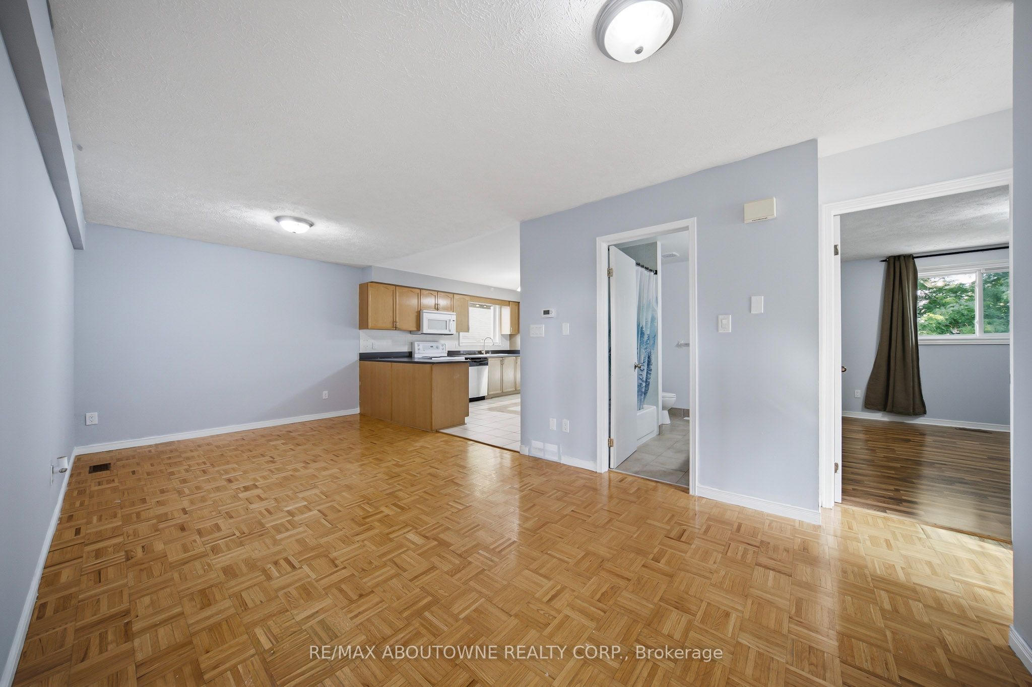 146 Bankside Drive N Upper, Kitchener, ON N2N 3E4 photo 4