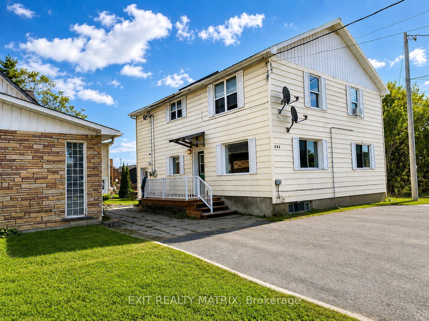 696 PRINCIPALE Street A, Casselman, ON K0A 1M0 photo 2