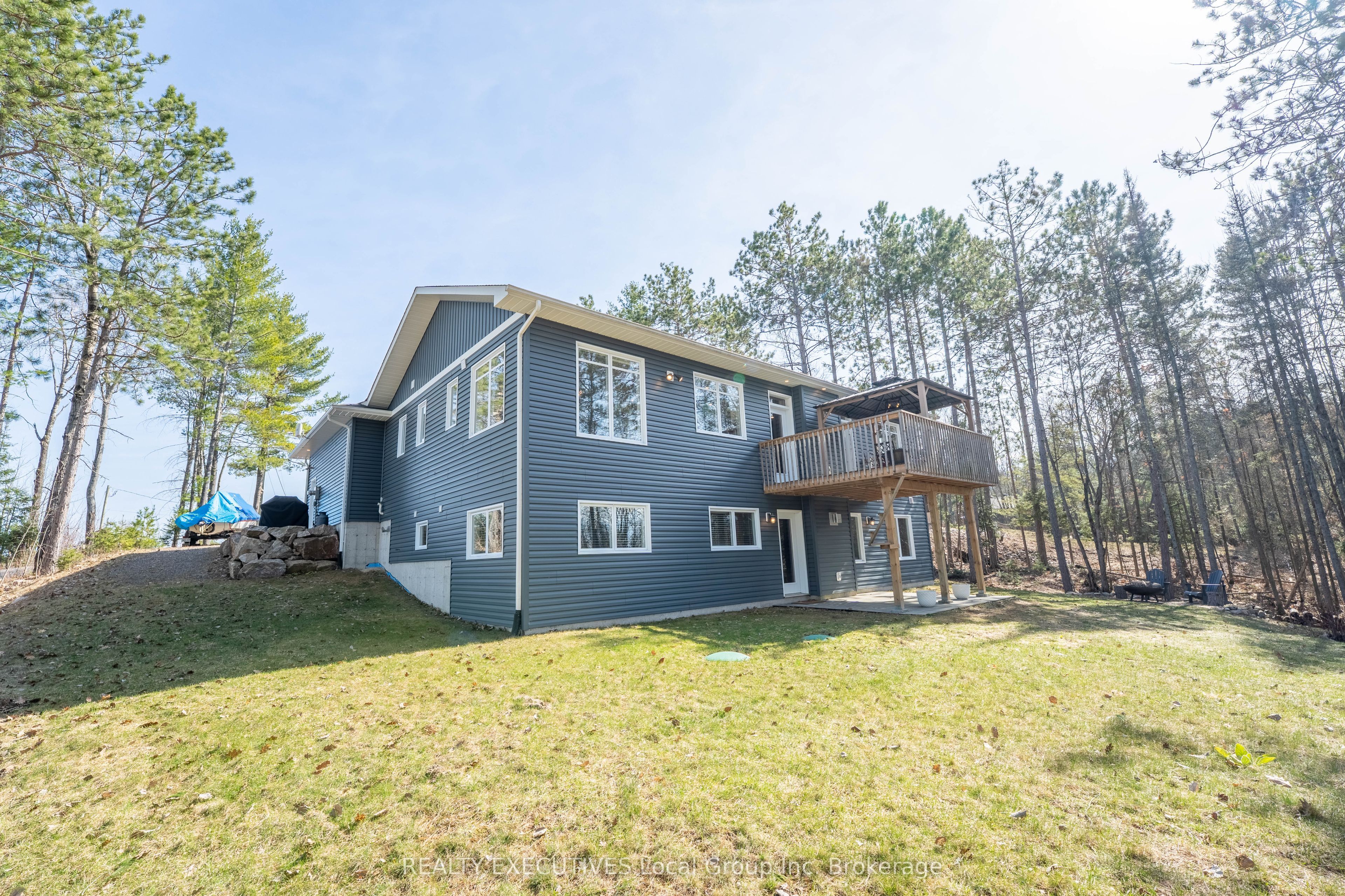 87 Oakridge Drive, East Ferris, ON P0H 1K0 photo 2