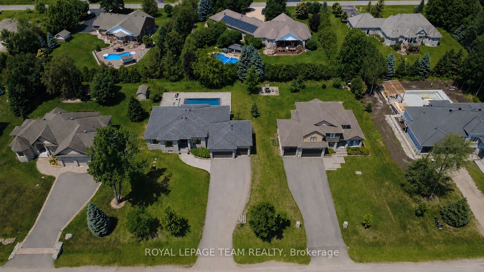 1801 CEDARLAKES Way, Greely - Metcalfe - Osgoode - Vernon and Area, ON K4P 1G4