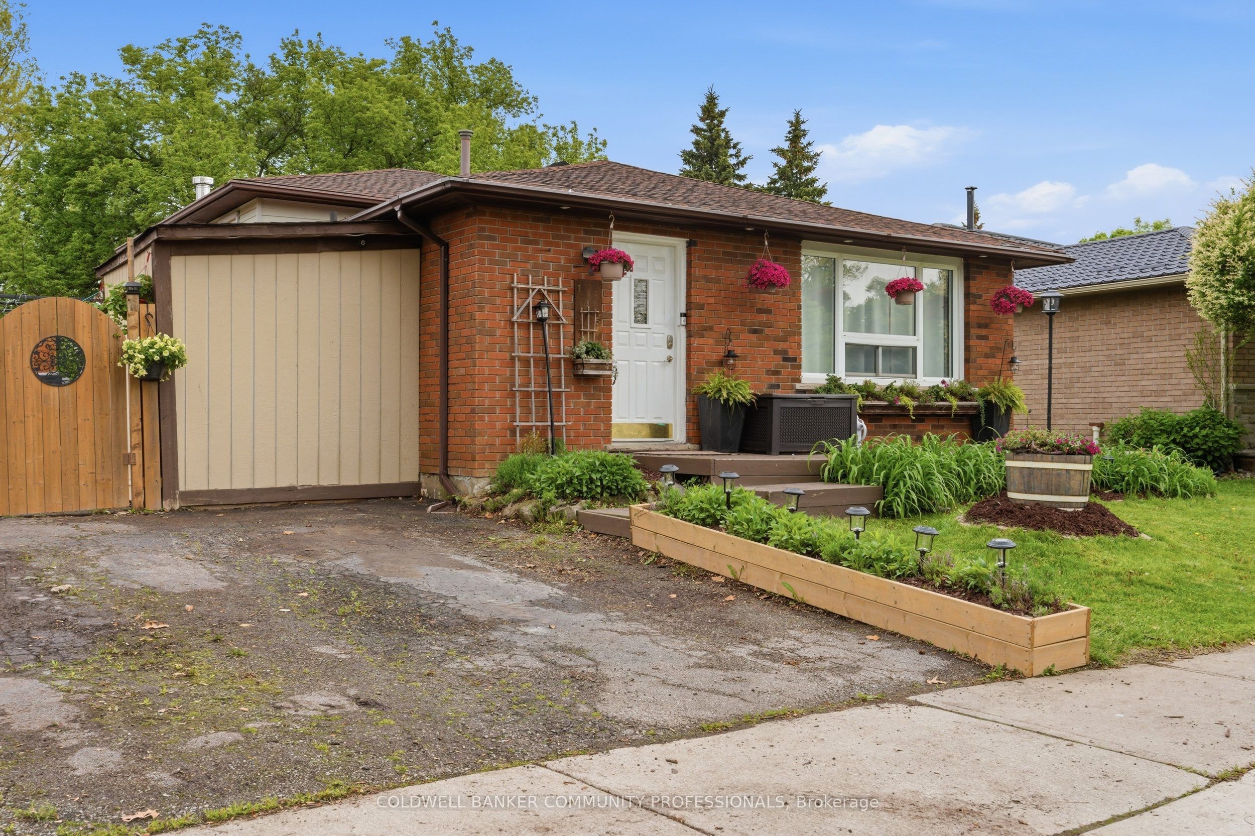 115 Gordon Drummond Avenue, Hamilton, ON L8J 1E9