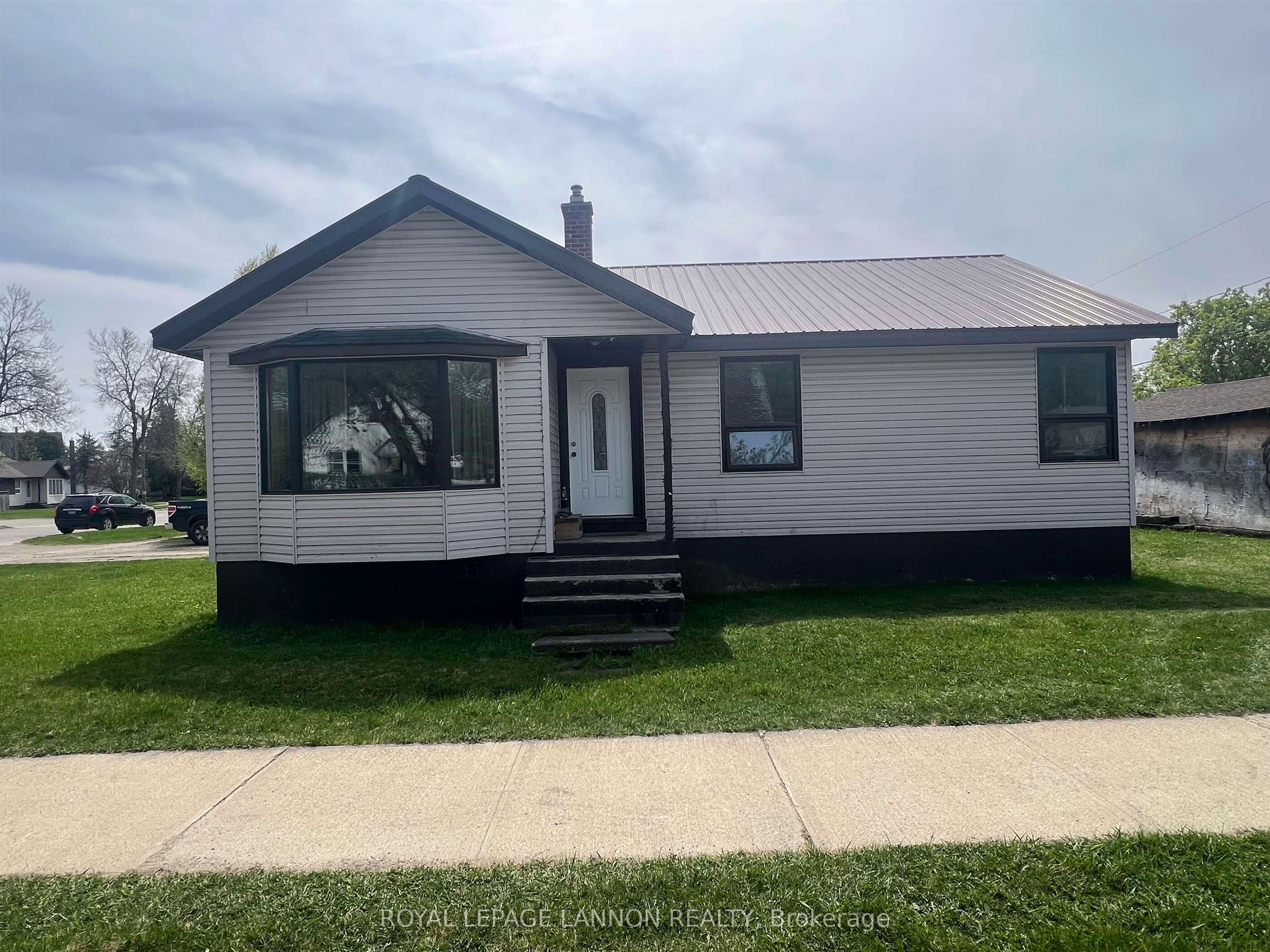 101 Pine Crescent, Atikokan, ON P0T 1C0